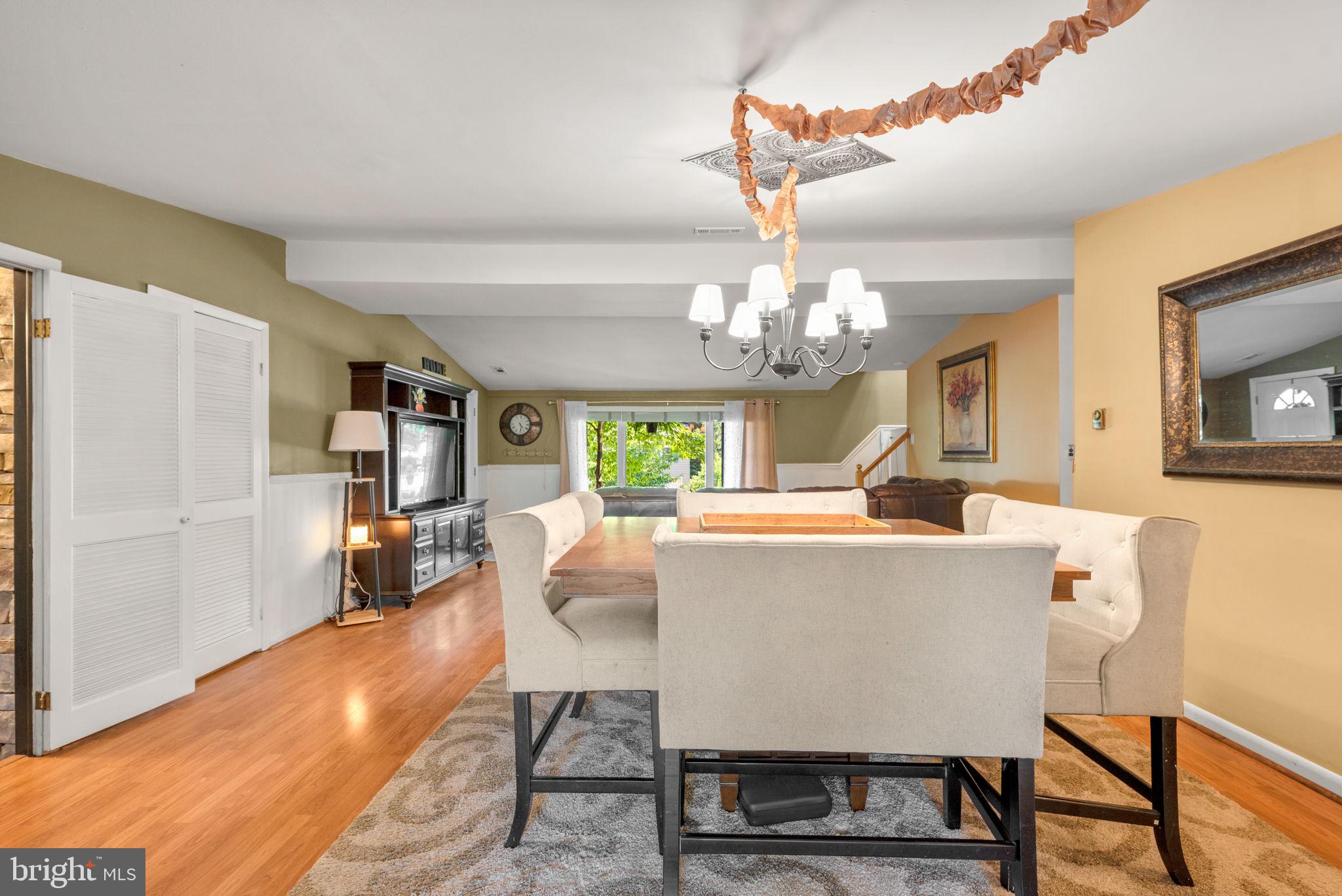 HOLLYWOOD ON SEVERN - Residential