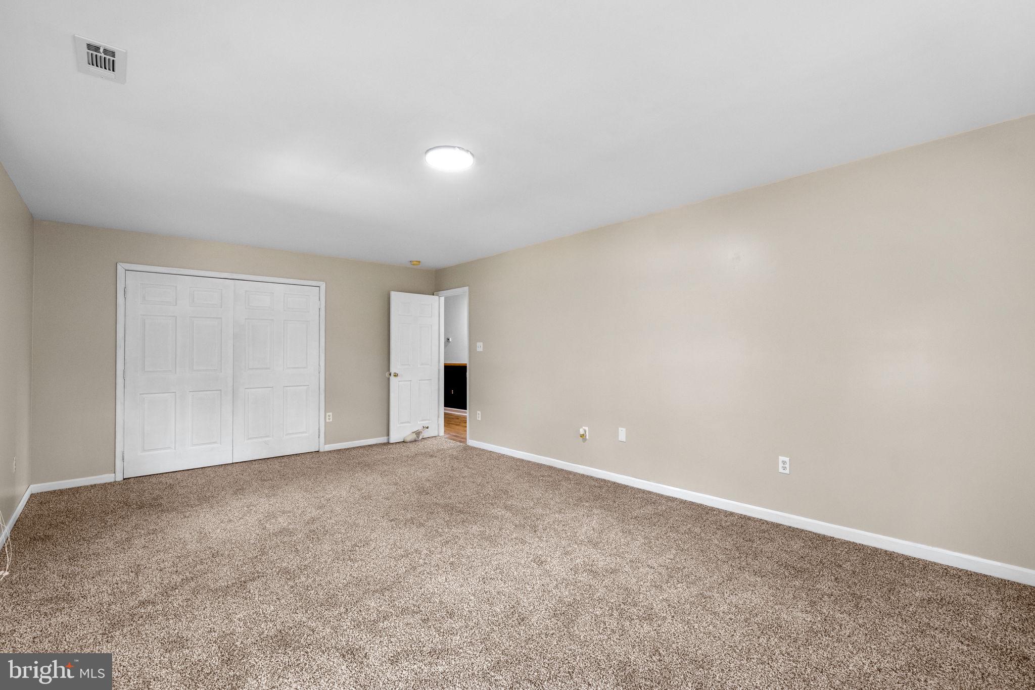 HOLLYWOOD ON SEVERN - Residential