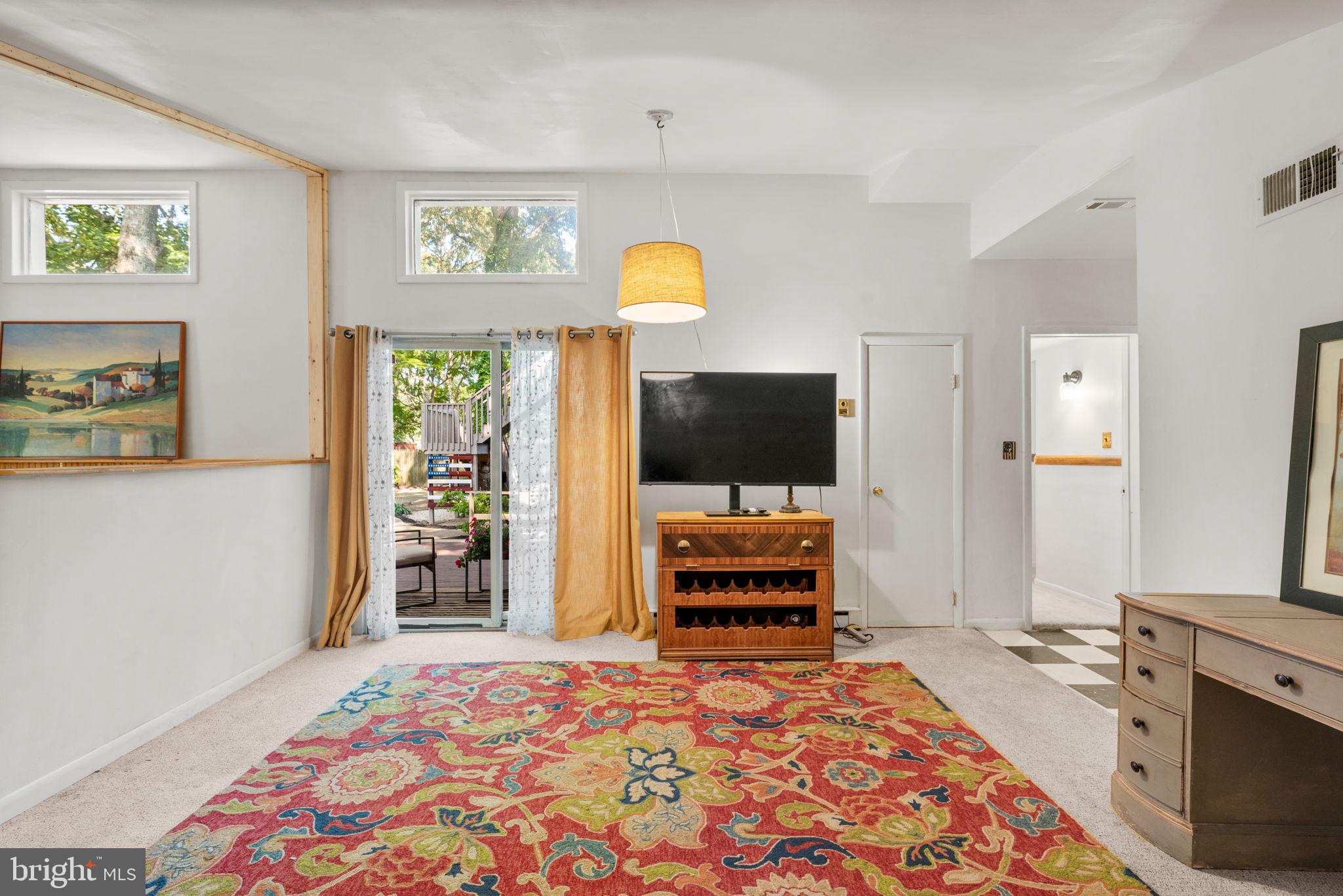 HOLLYWOOD ON SEVERN - Residential