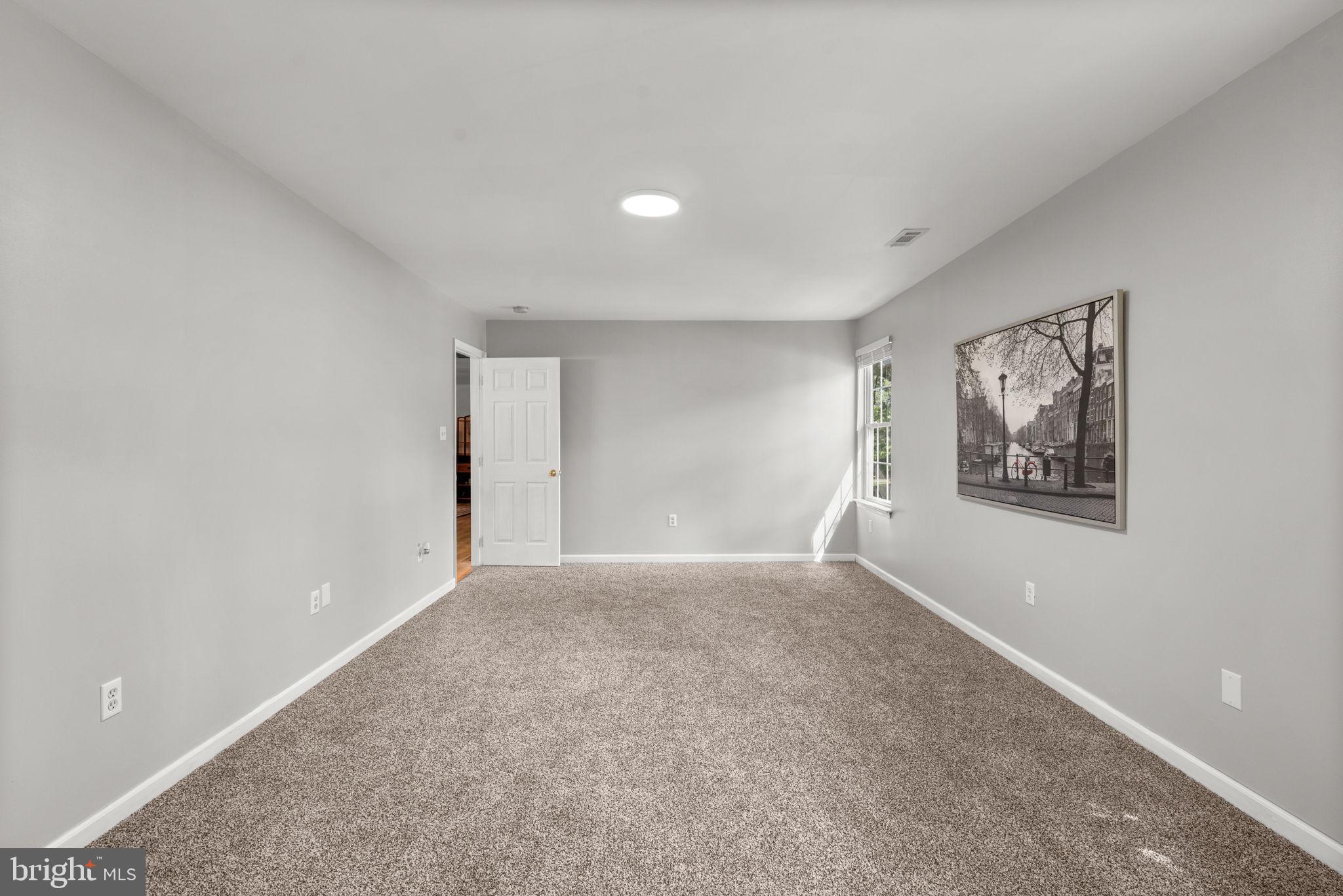 HOLLYWOOD ON SEVERN - Residential