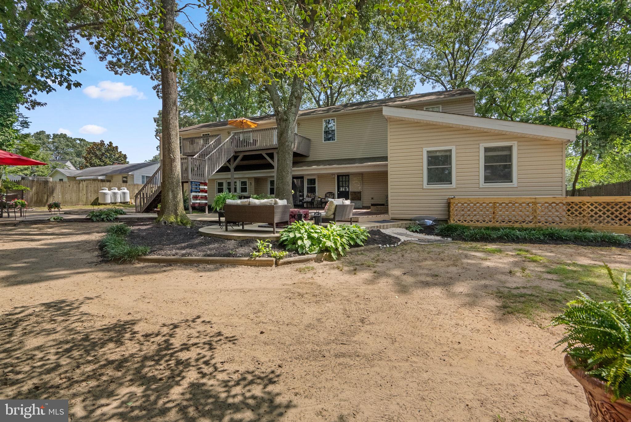 HOLLYWOOD ON SEVERN - Residential