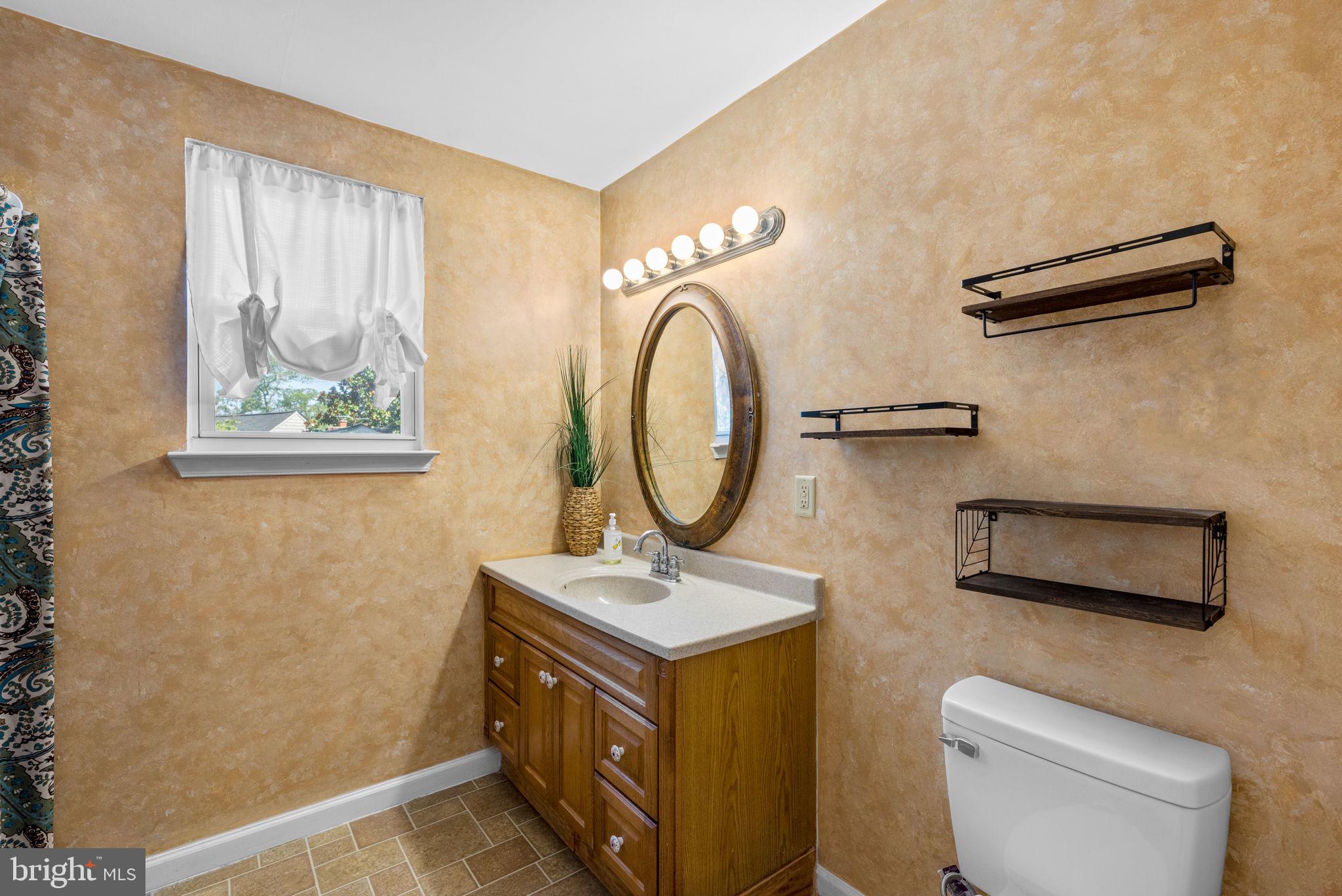 HOLLYWOOD ON SEVERN - Residential