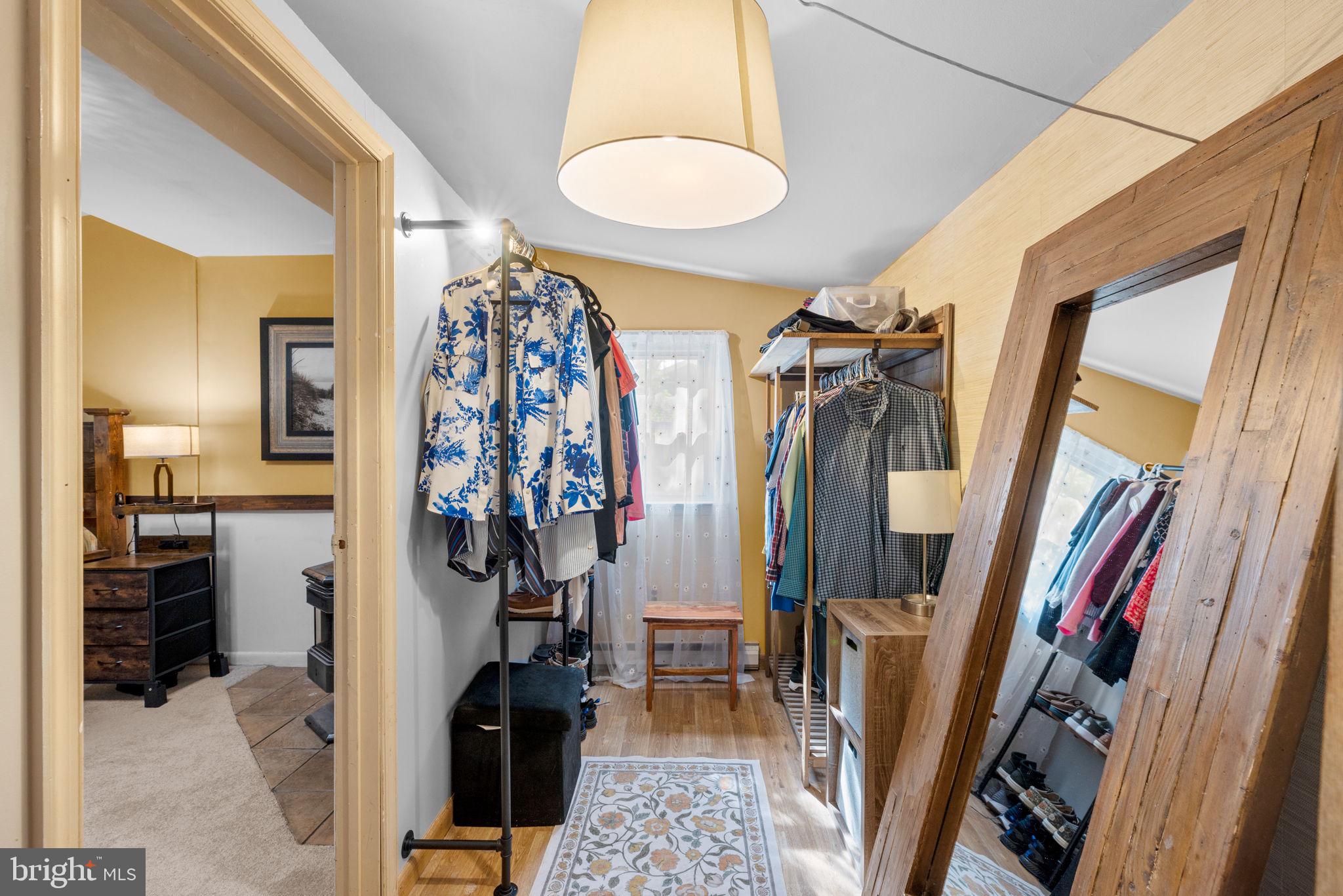 HOLLYWOOD ON SEVERN - Residential