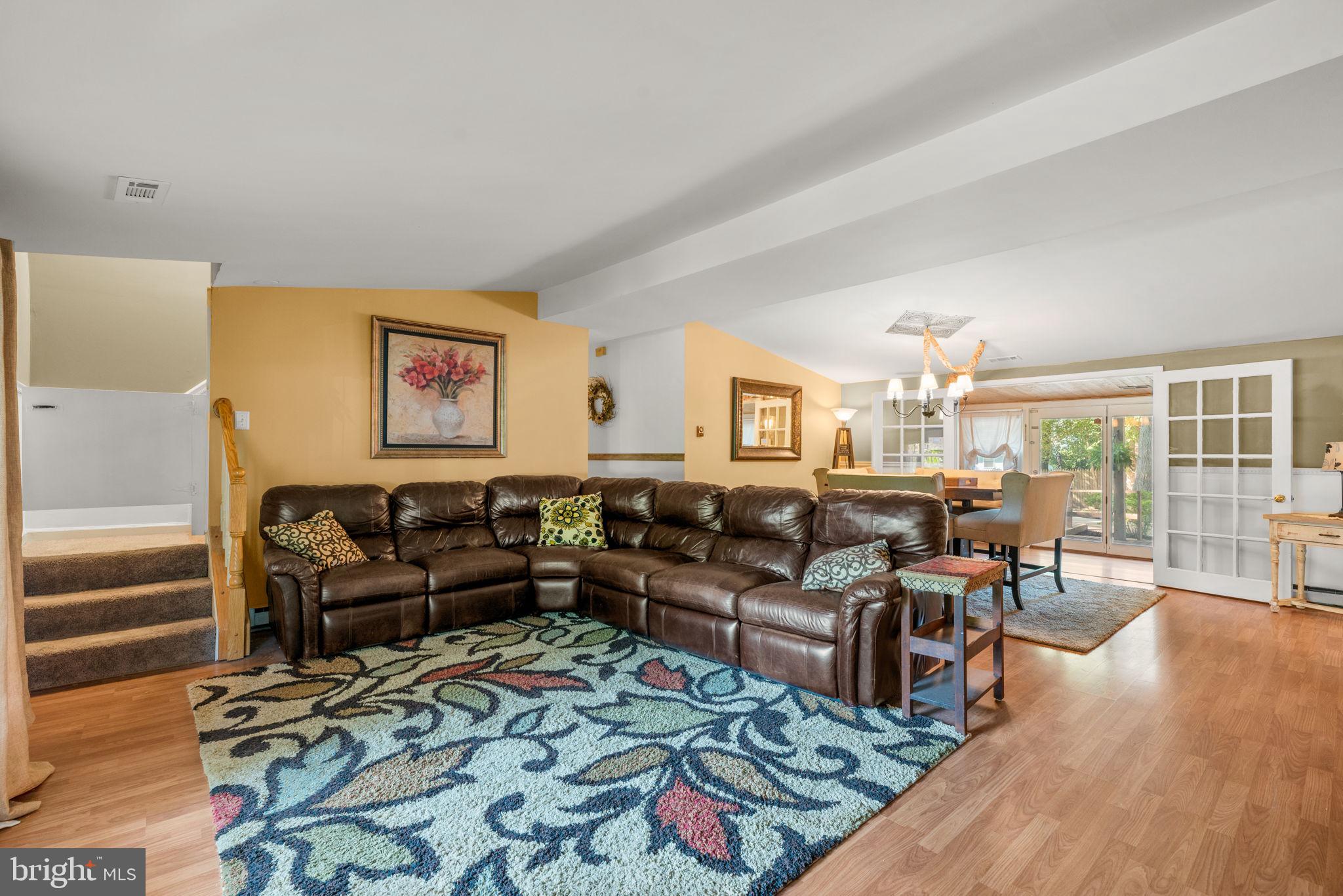 1304 NORTH ROAD