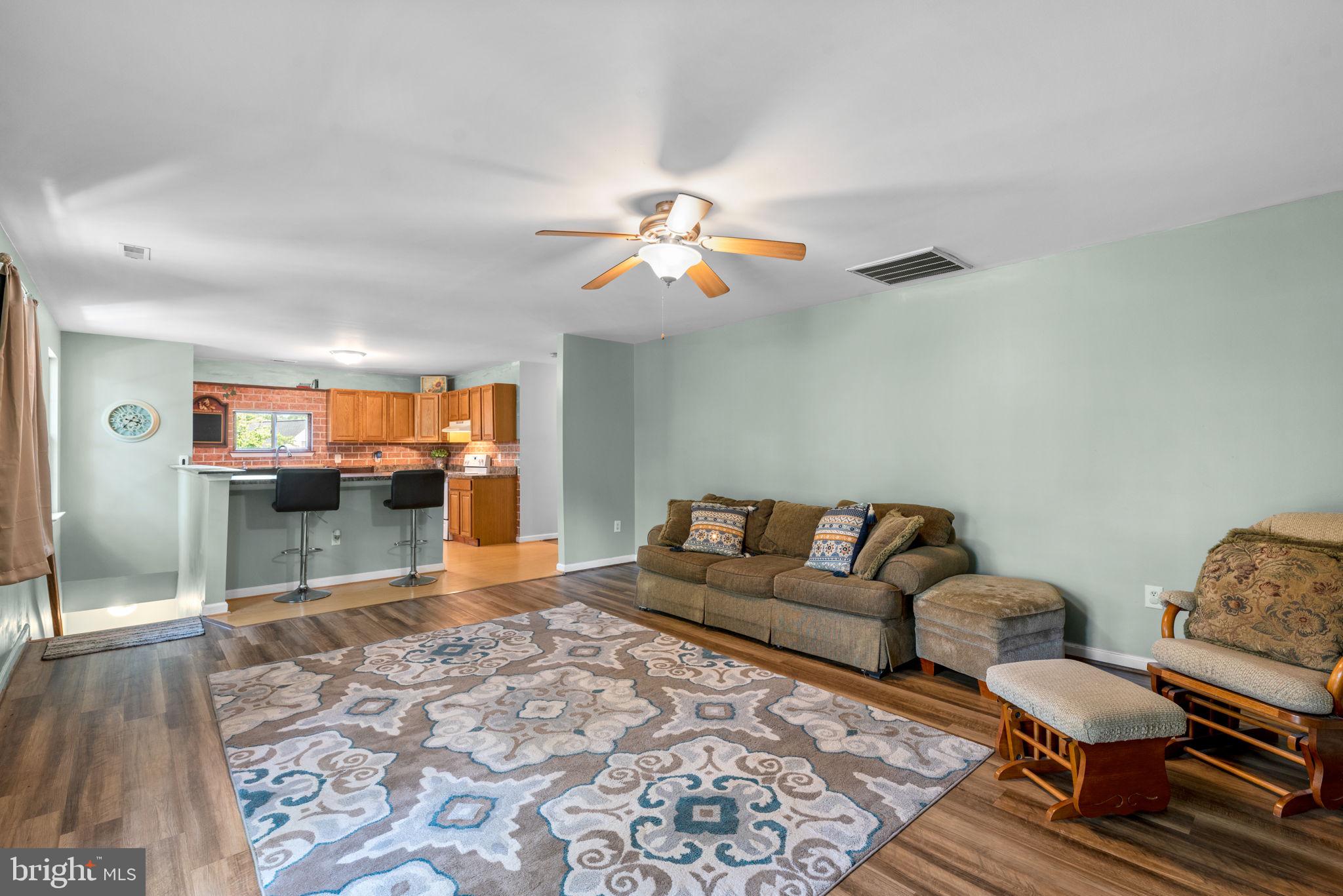 HOLLYWOOD ON SEVERN - Residential