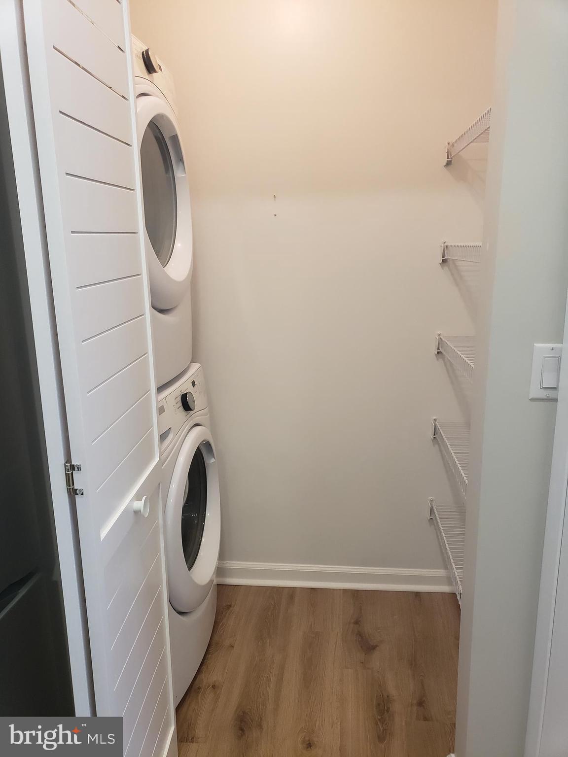 CHELSEA COURTS - Residential