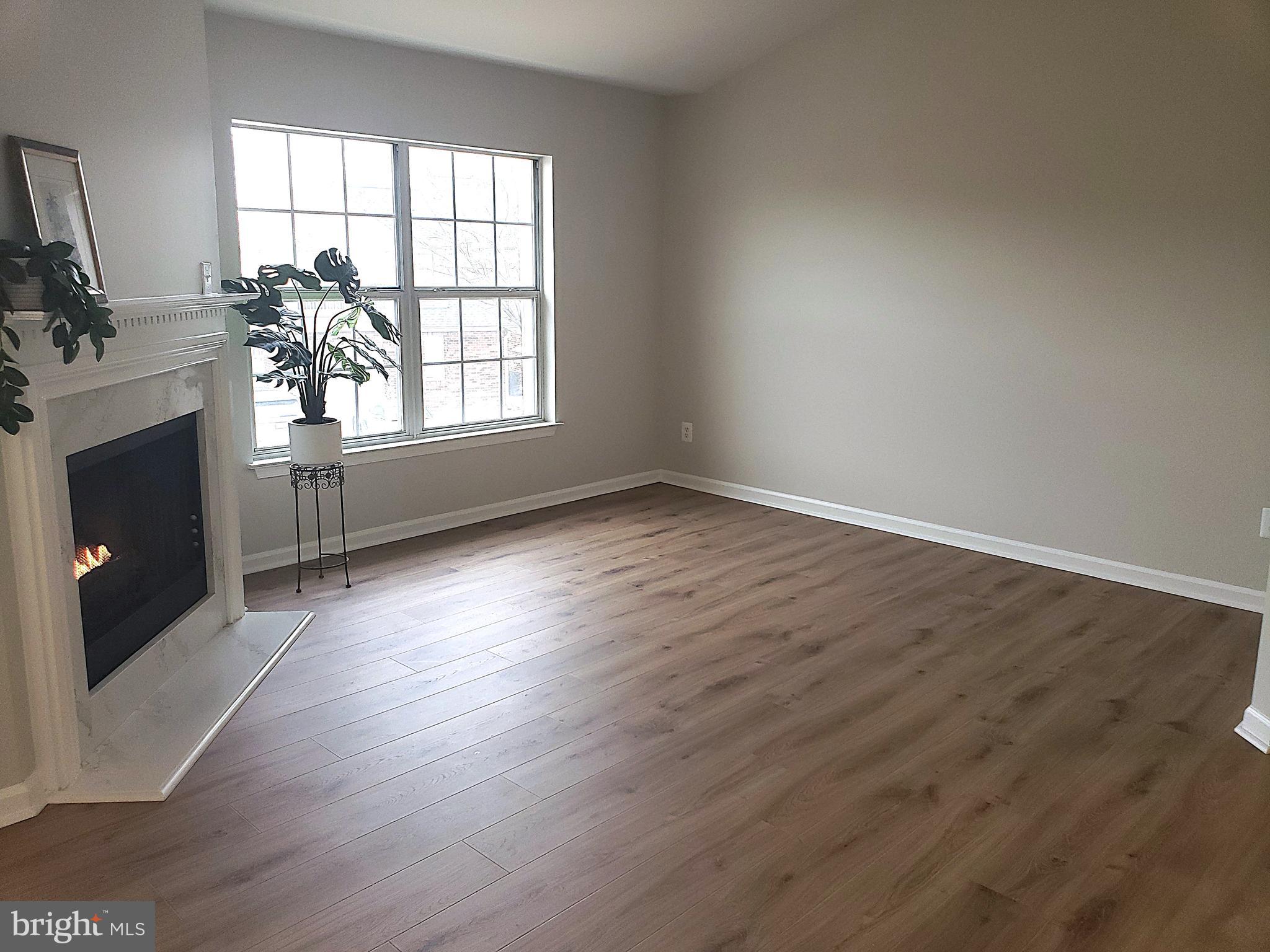 CHELSEA COURTS - Residential