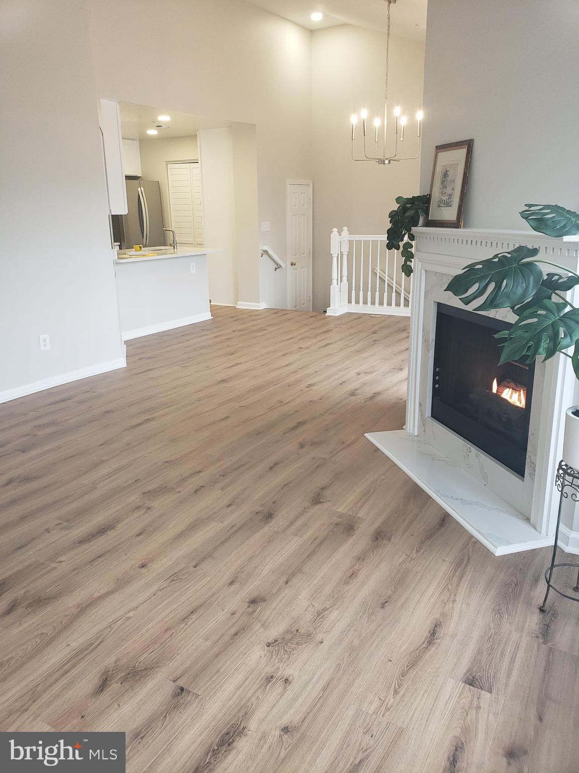 CHELSEA COURTS - Residential