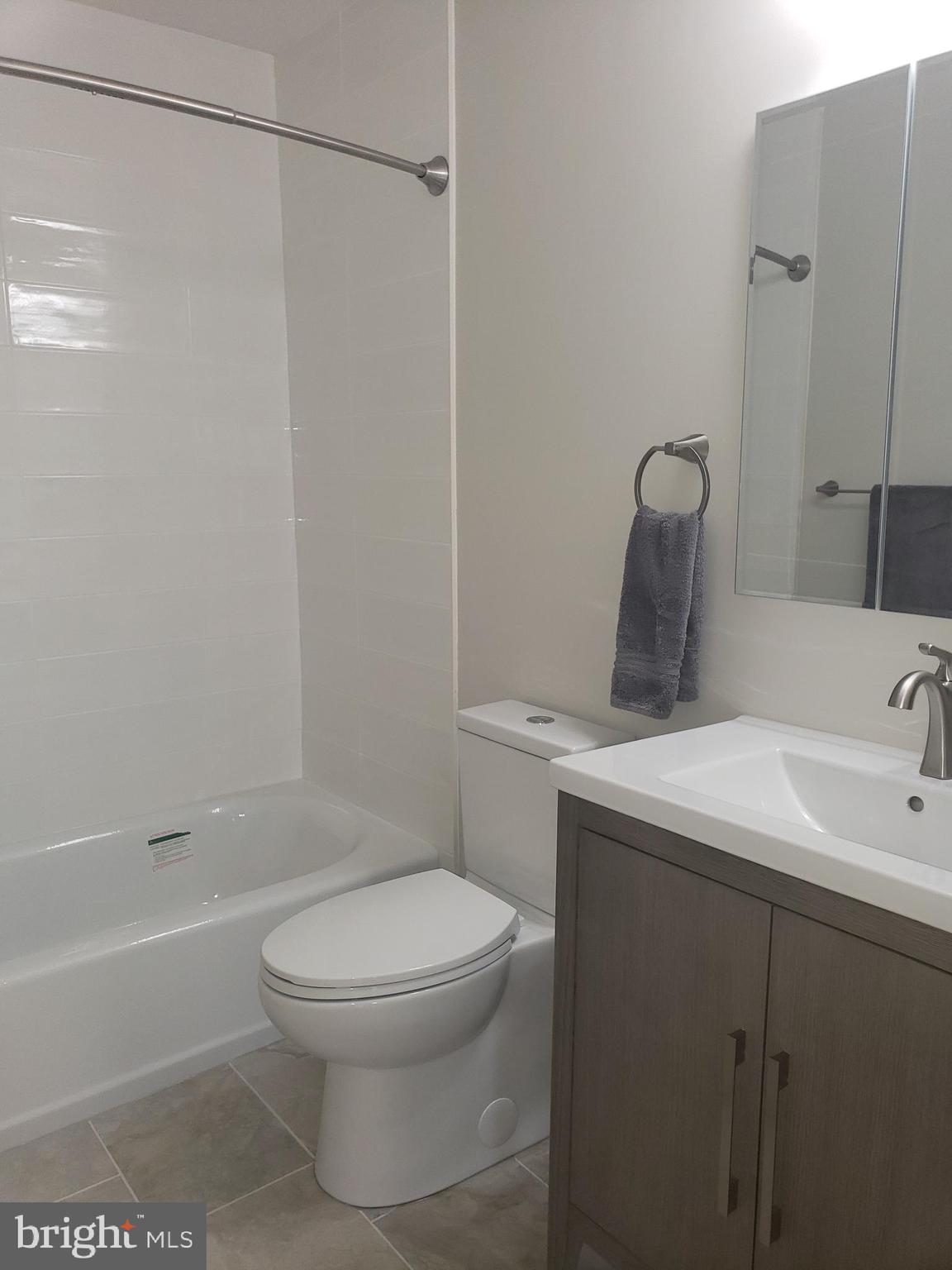 CHELSEA COURTS - Residential