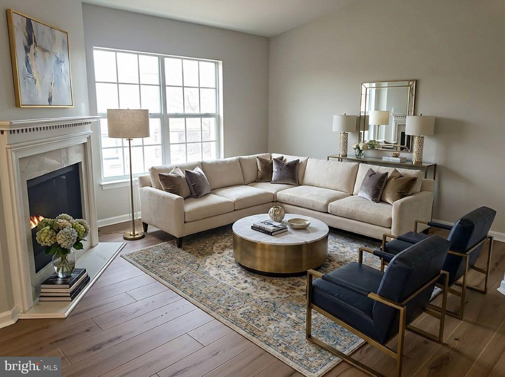 CHELSEA COURTS - Residential