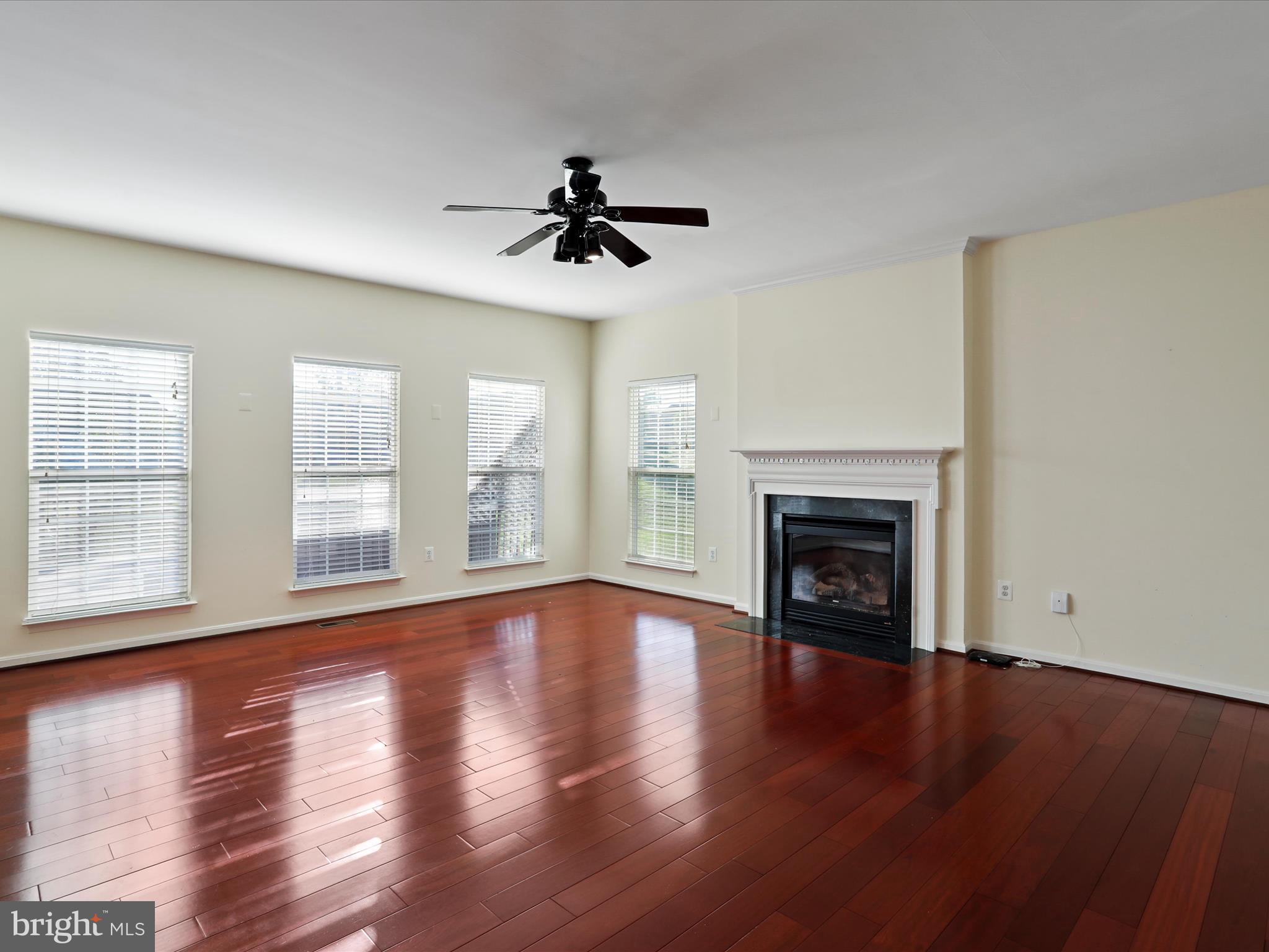 BRIARWOOD ESTATES - Residential