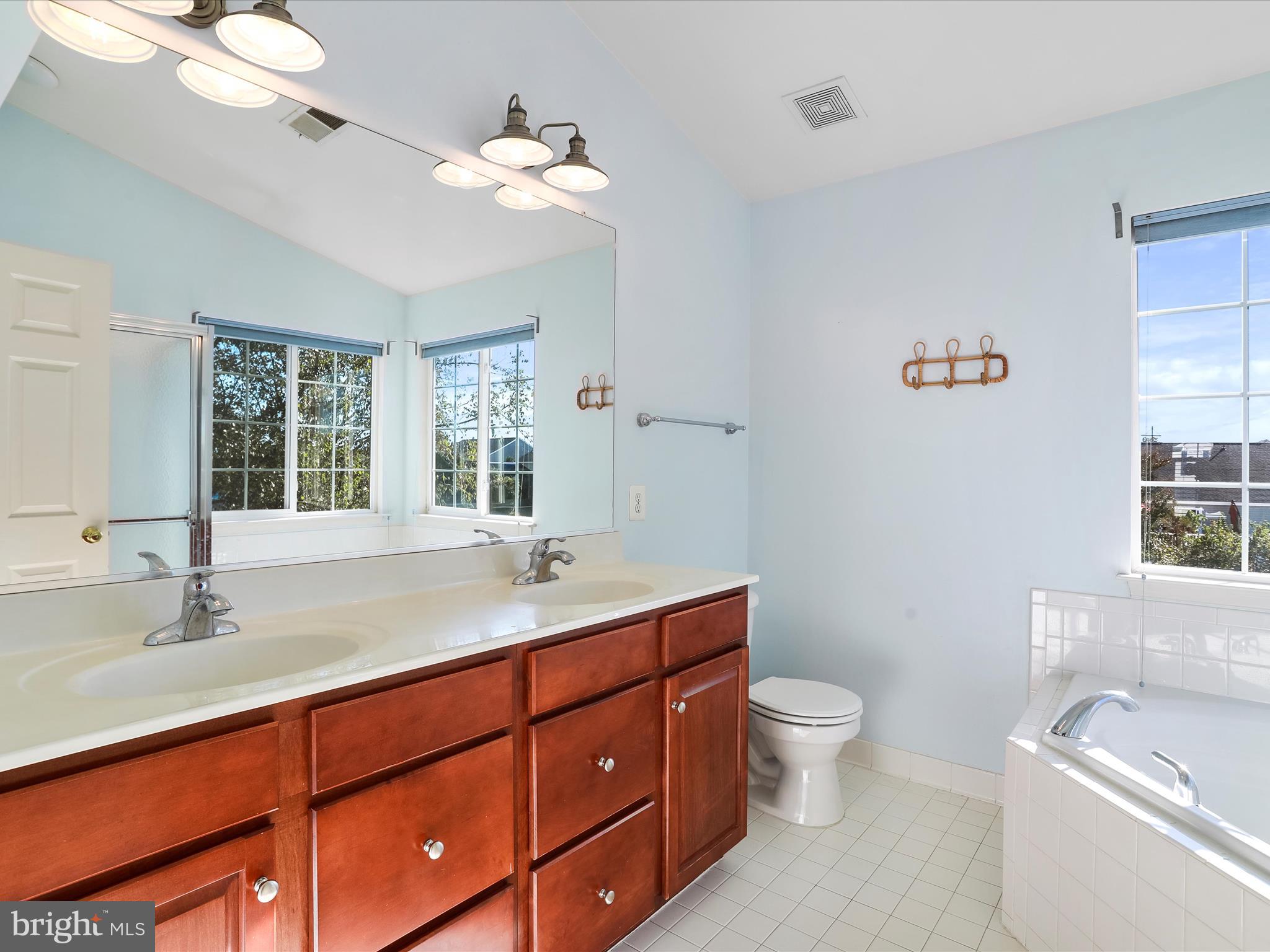 BRIARWOOD ESTATES - Residential