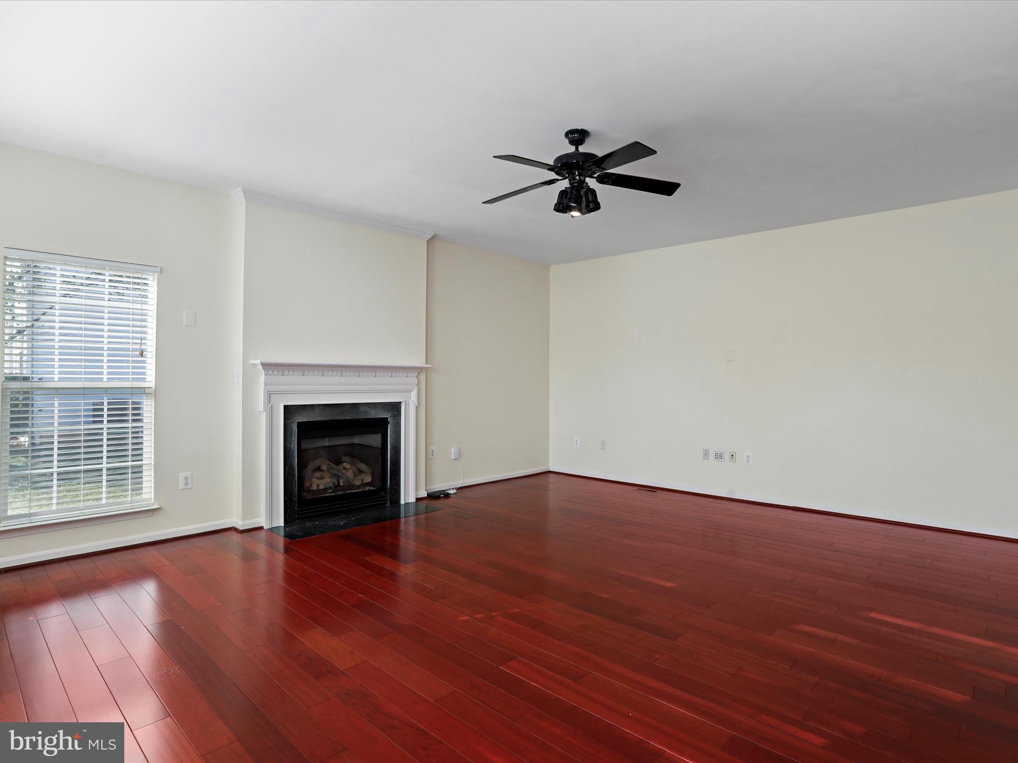 BRIARWOOD ESTATES - Residential