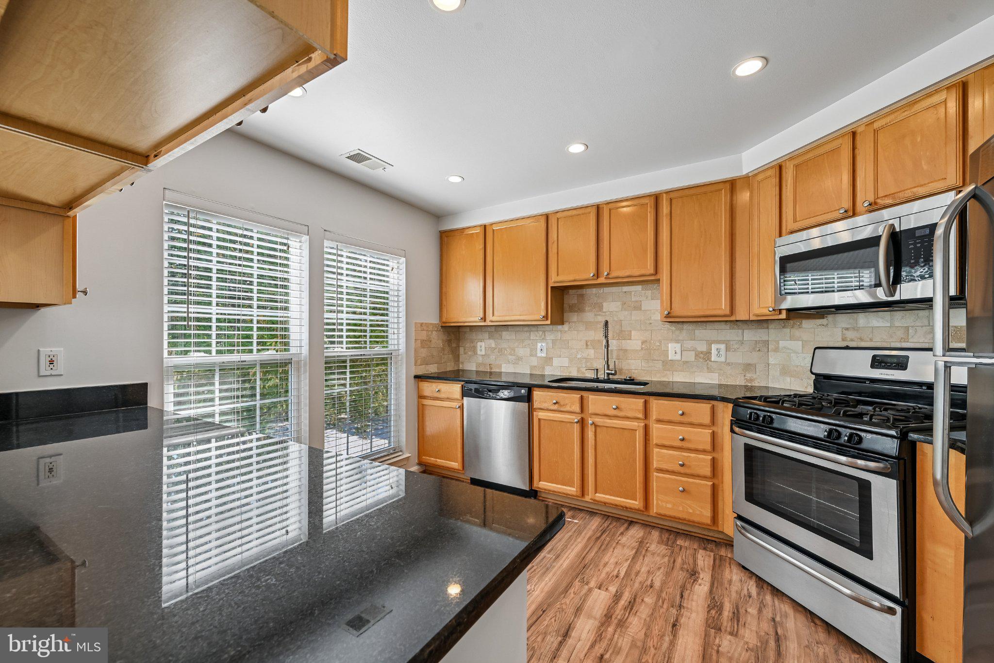 9801 FEATHERTREE TERRACE 204