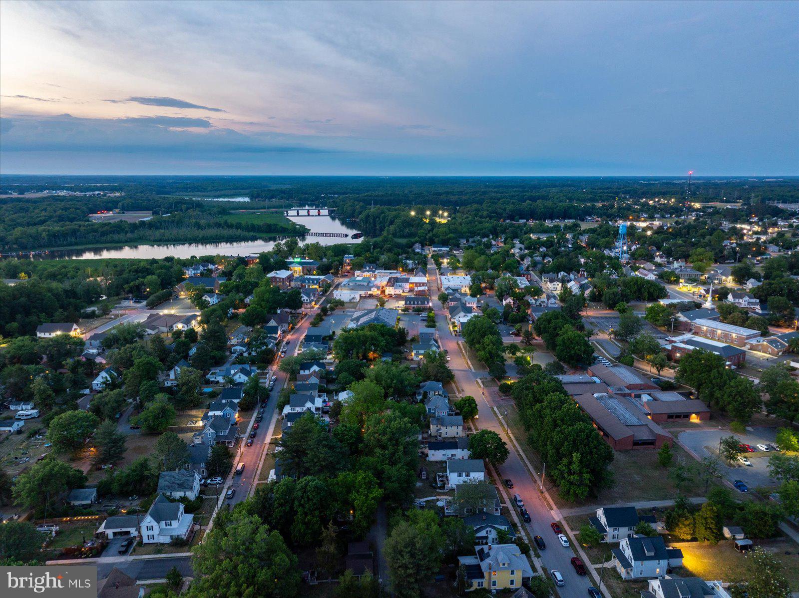 DOWNTOWN DENTON - Residential
