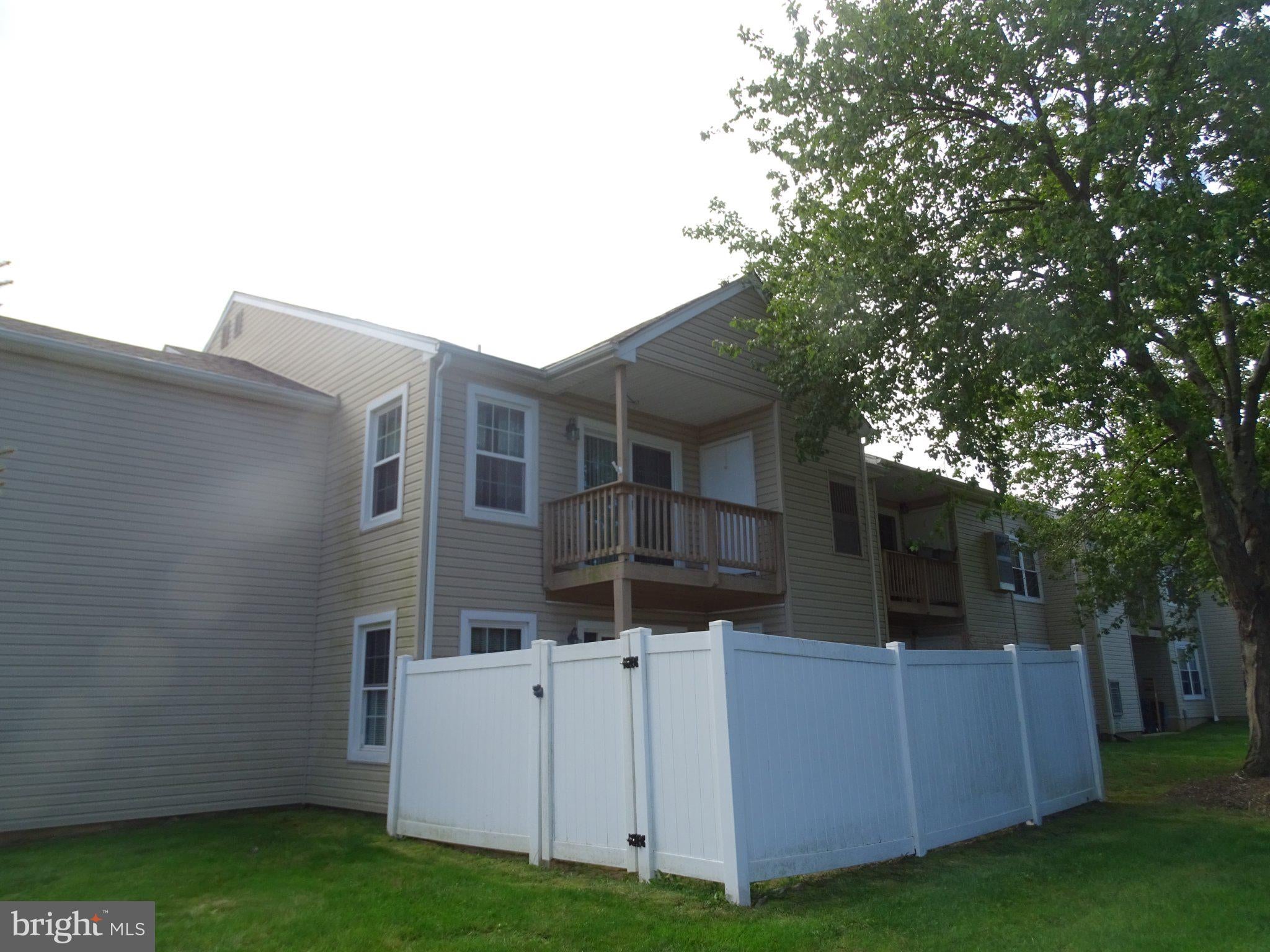 1404 BEACON HILL DRIVE