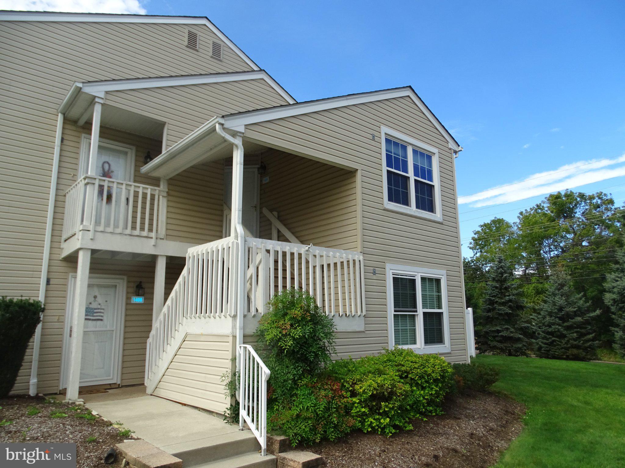 1404 BEACON HILL DRIVE