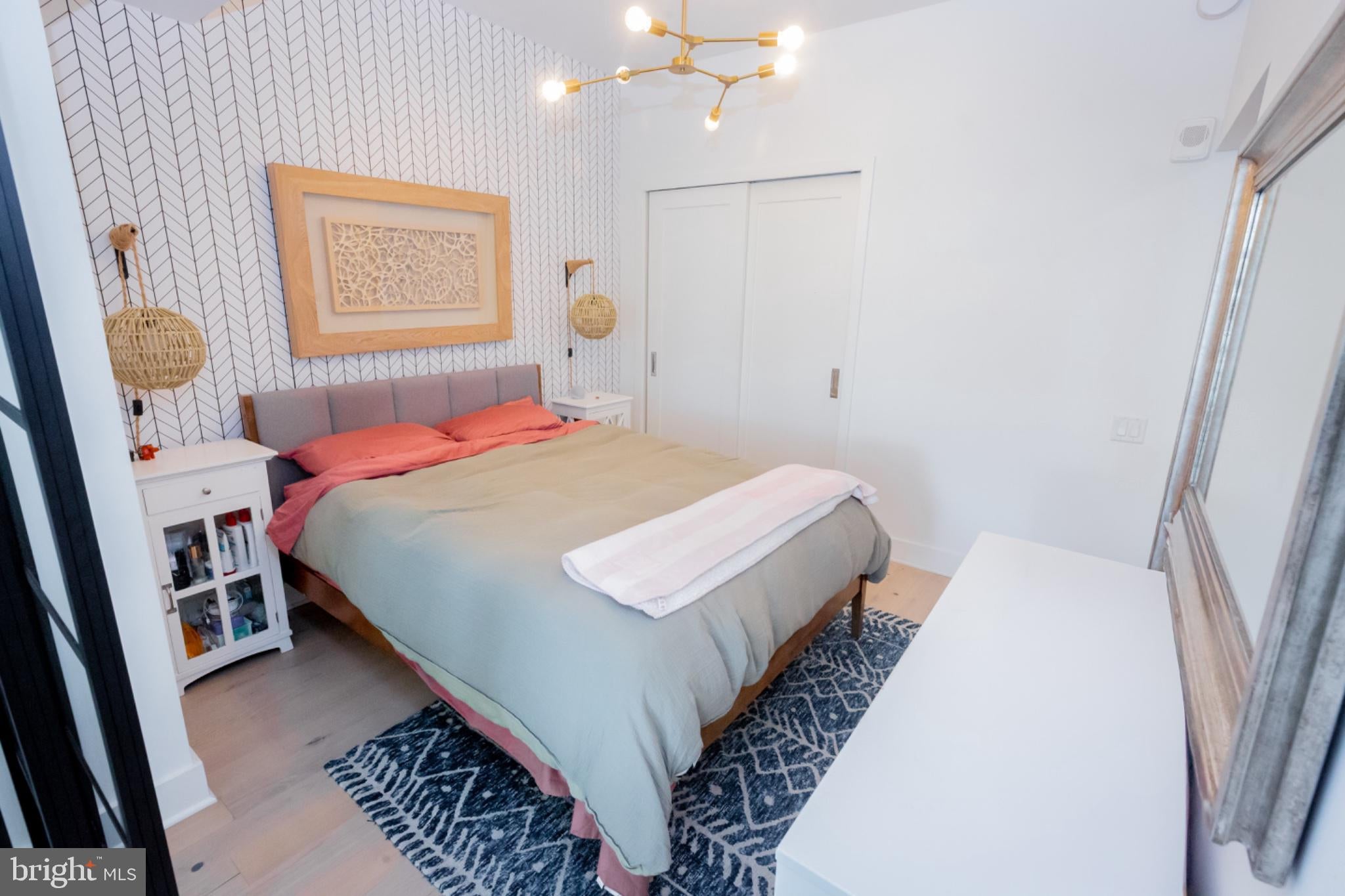 1211 VAN STREET SE 1210