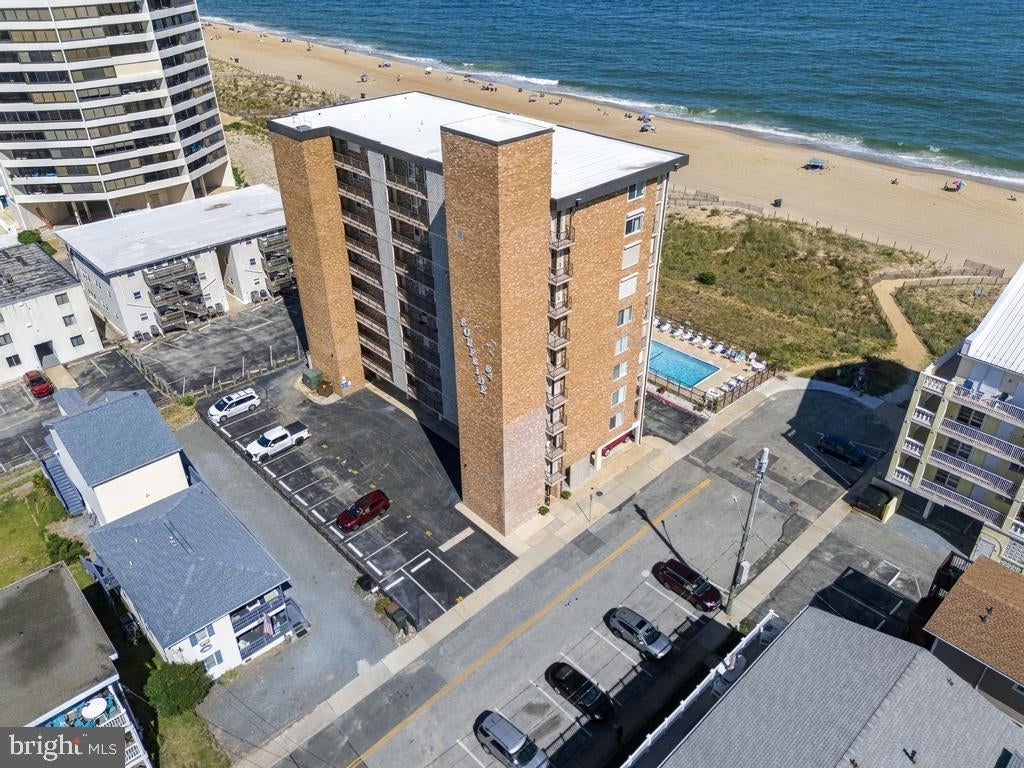 4 84TH STREET 6