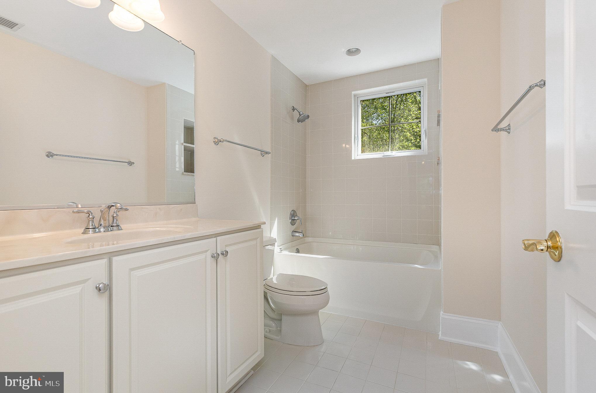 POTOMAC HEIGHTS - Residential