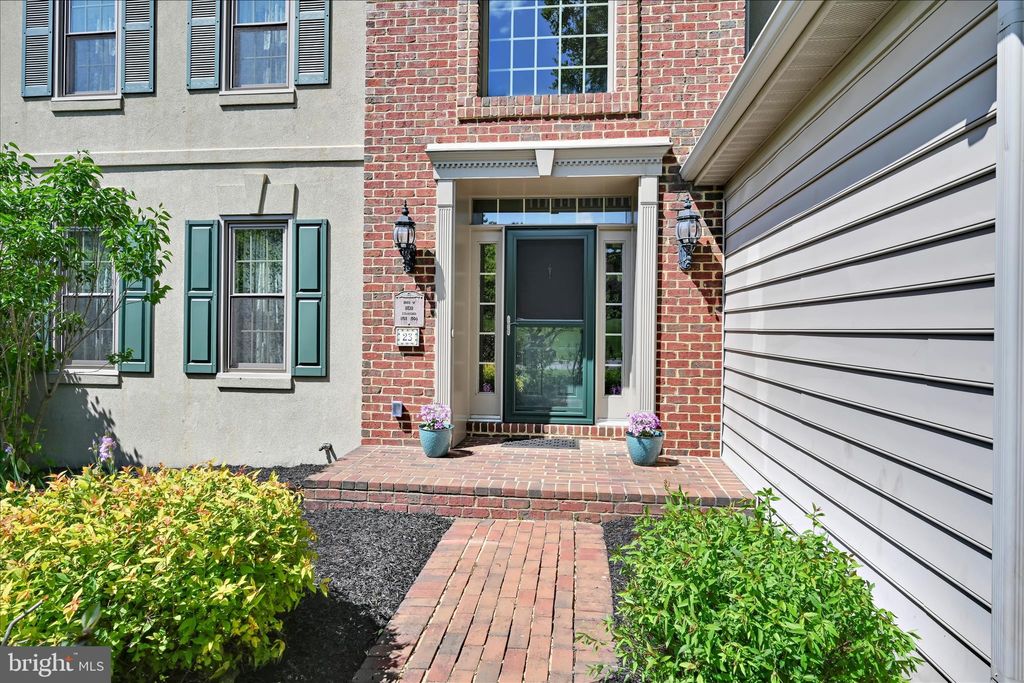 Photo of 23 Greenbrier Lane, WILLOW STREET, PA 17584 (MLS # PALA2087550)
