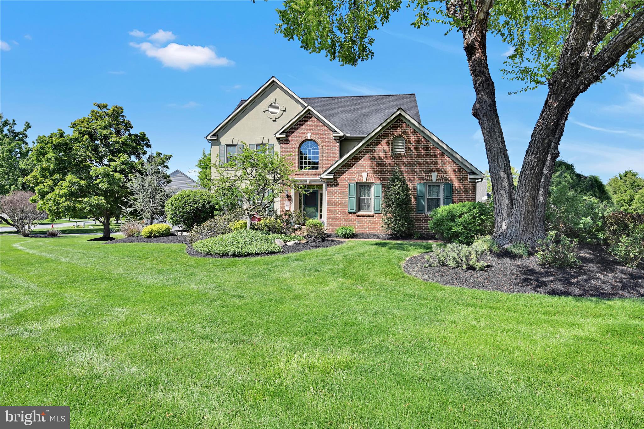 23 GREENBRIER LANE