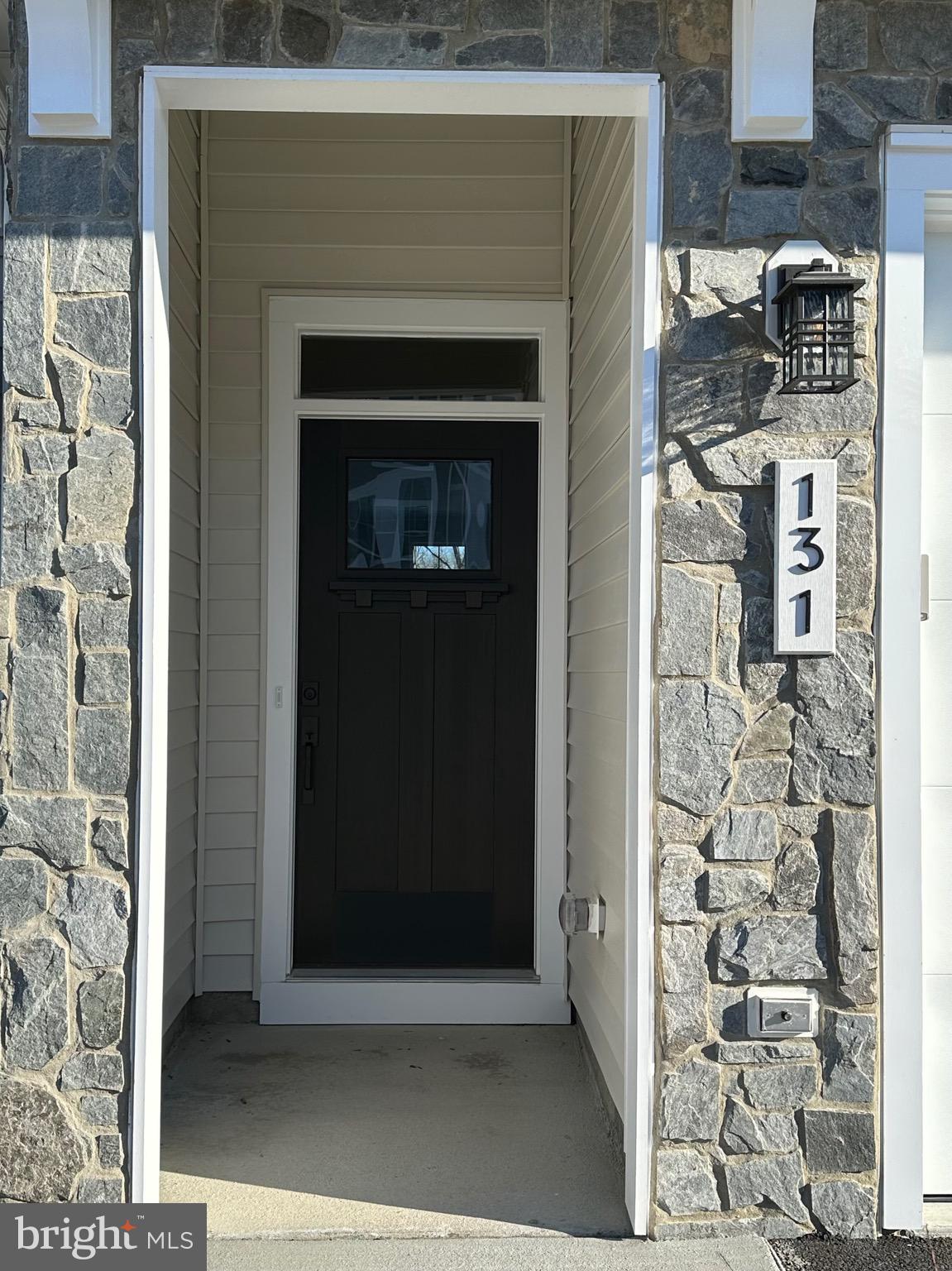 LAKE FREDERICK - Residential Lease