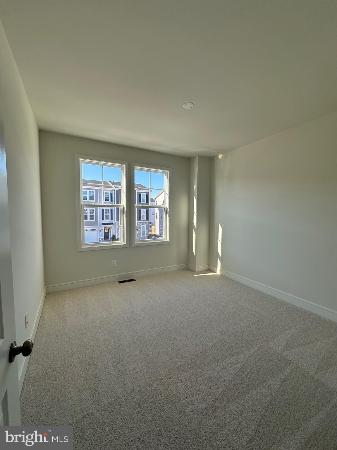 LAKE FREDERICK - Residential Lease