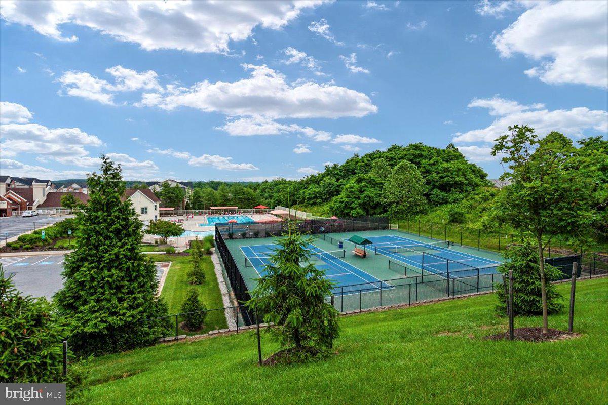 WORTHINGTON FIELDS - Residential