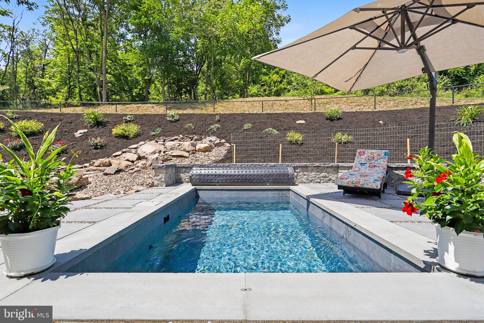 485 PLEASANT VIEW ROAD