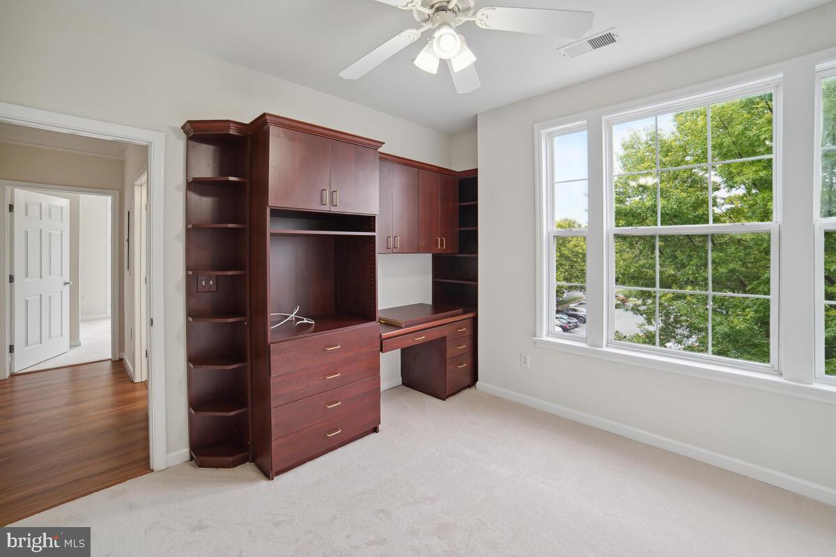 THE COLONNADE AT KENTLANDS - Residential