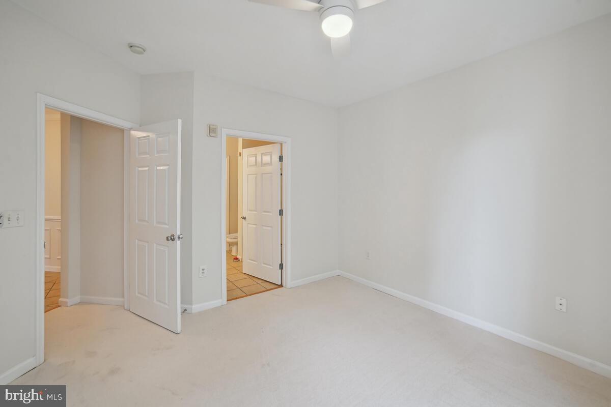 THE COLONNADE AT KENTLANDS - Residential