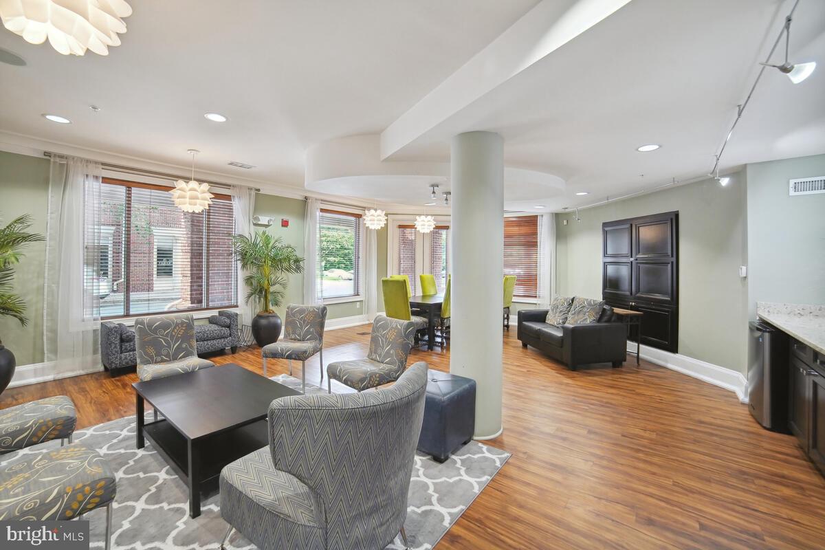 THE COLONNADE AT KENTLANDS - Residential