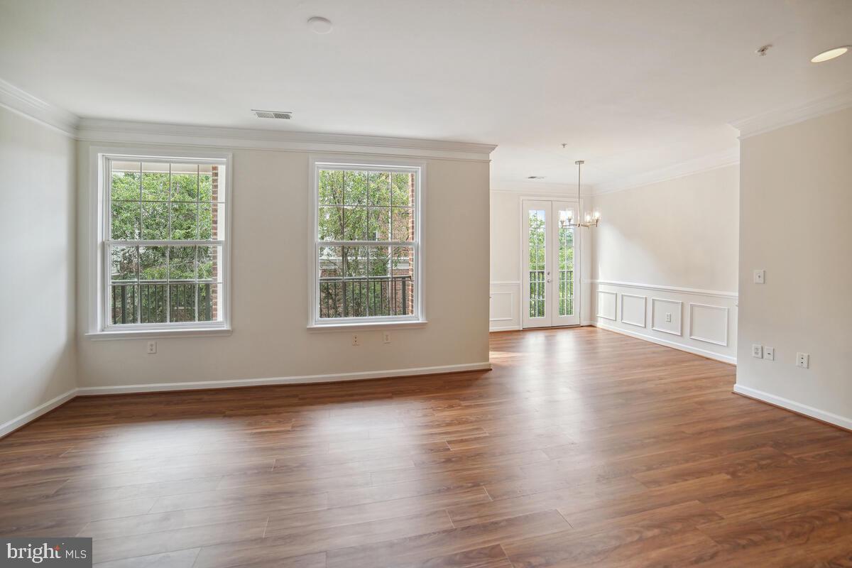 THE COLONNADE AT KENTLANDS - Residential