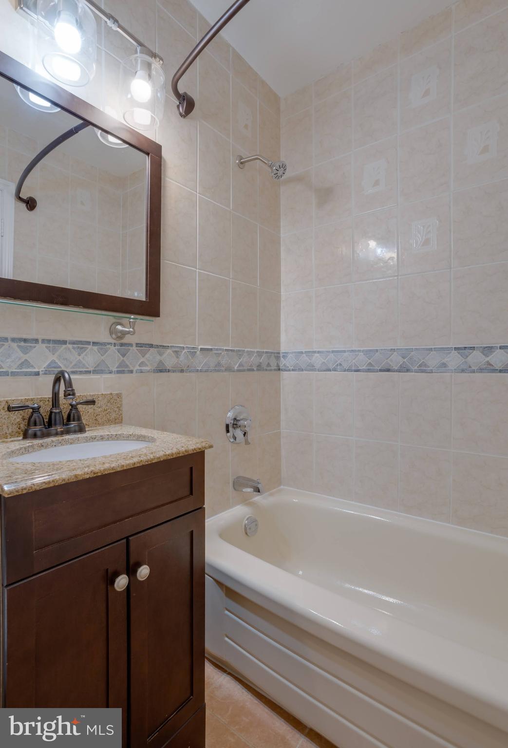 WEST SPRINGFIELD VILLAGE - Residential Lease