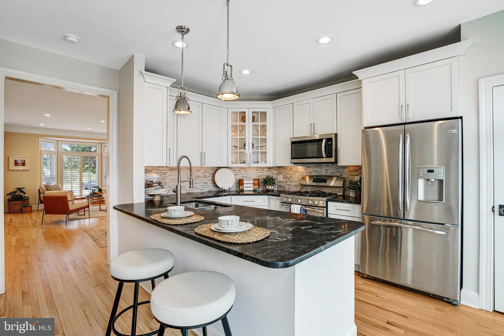 PALISADES PARK - Residential