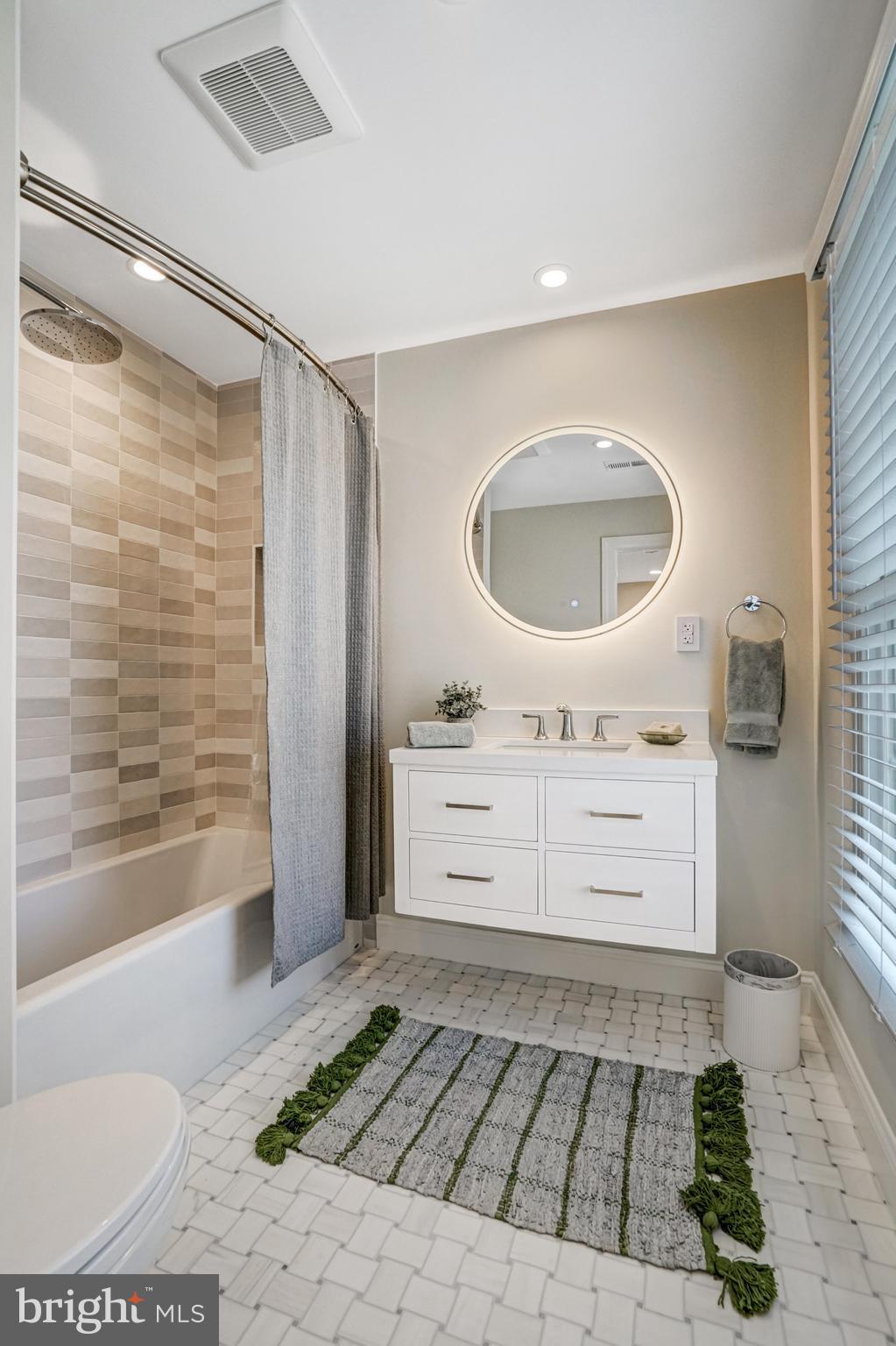 PALISADES PARK - Residential