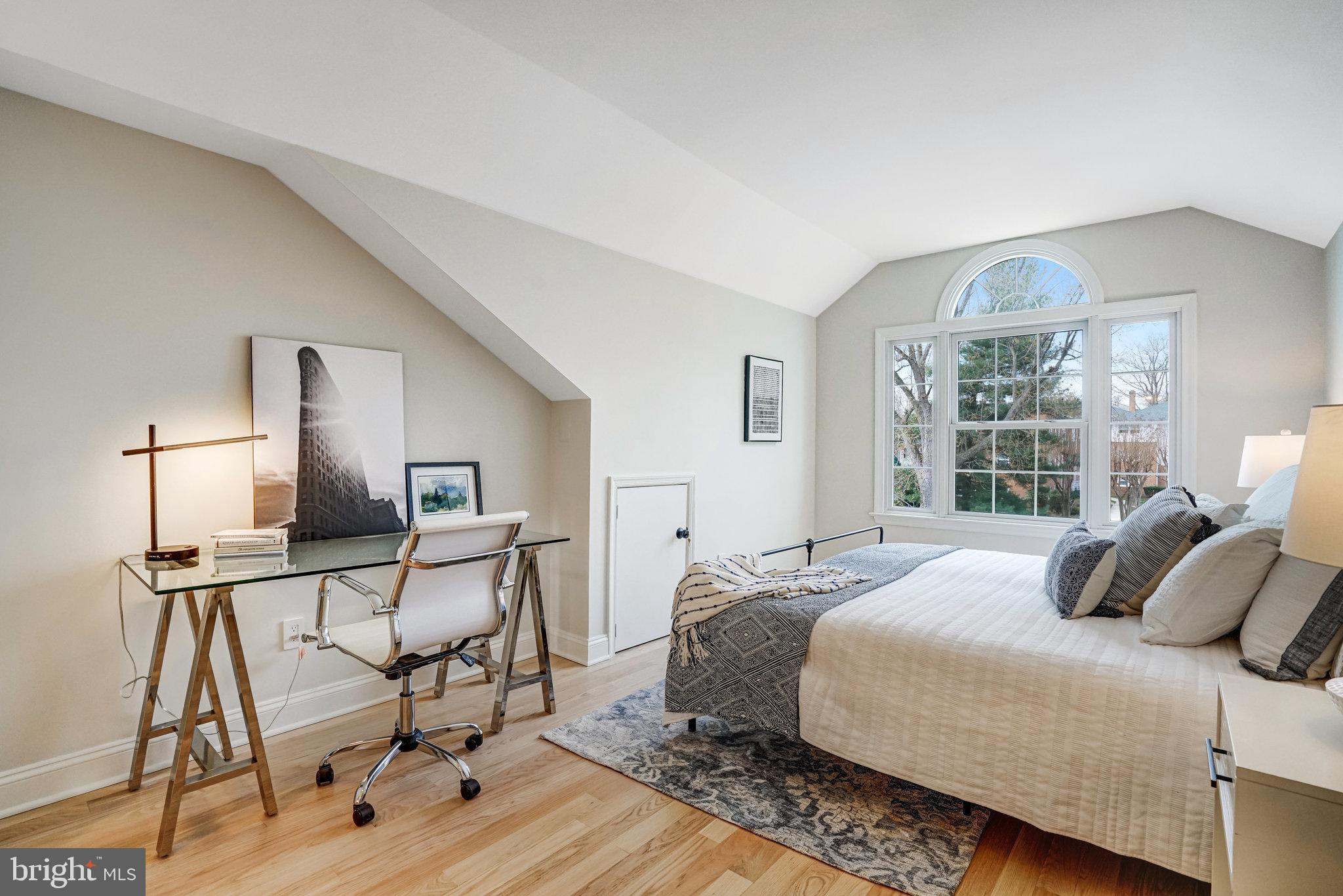 PALISADES PARK - Residential