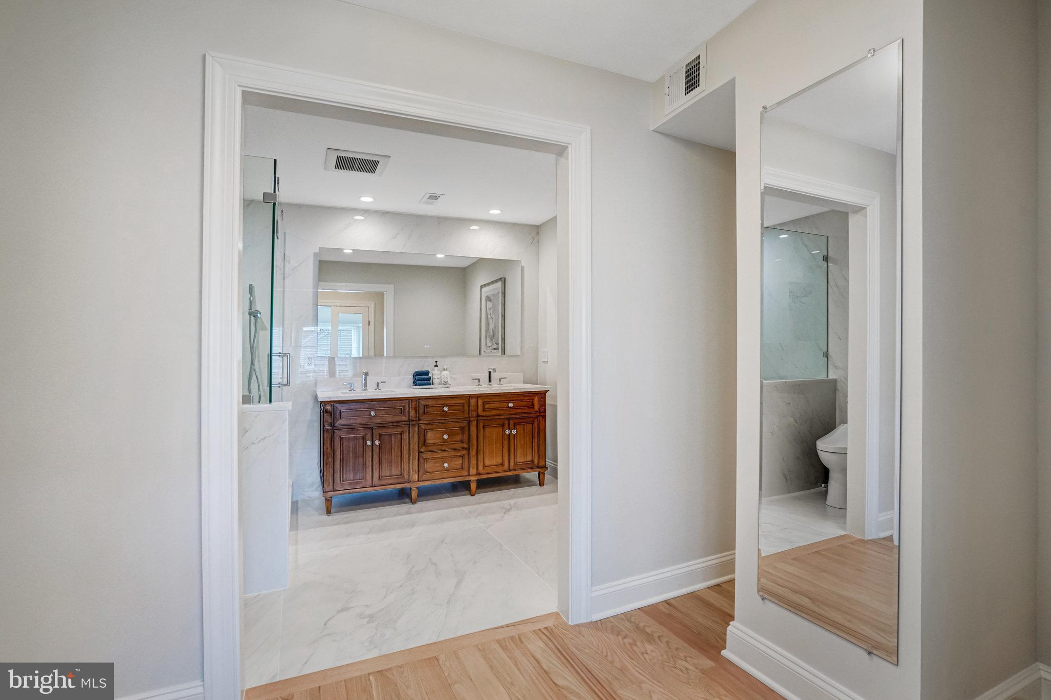 PALISADES PARK - Residential