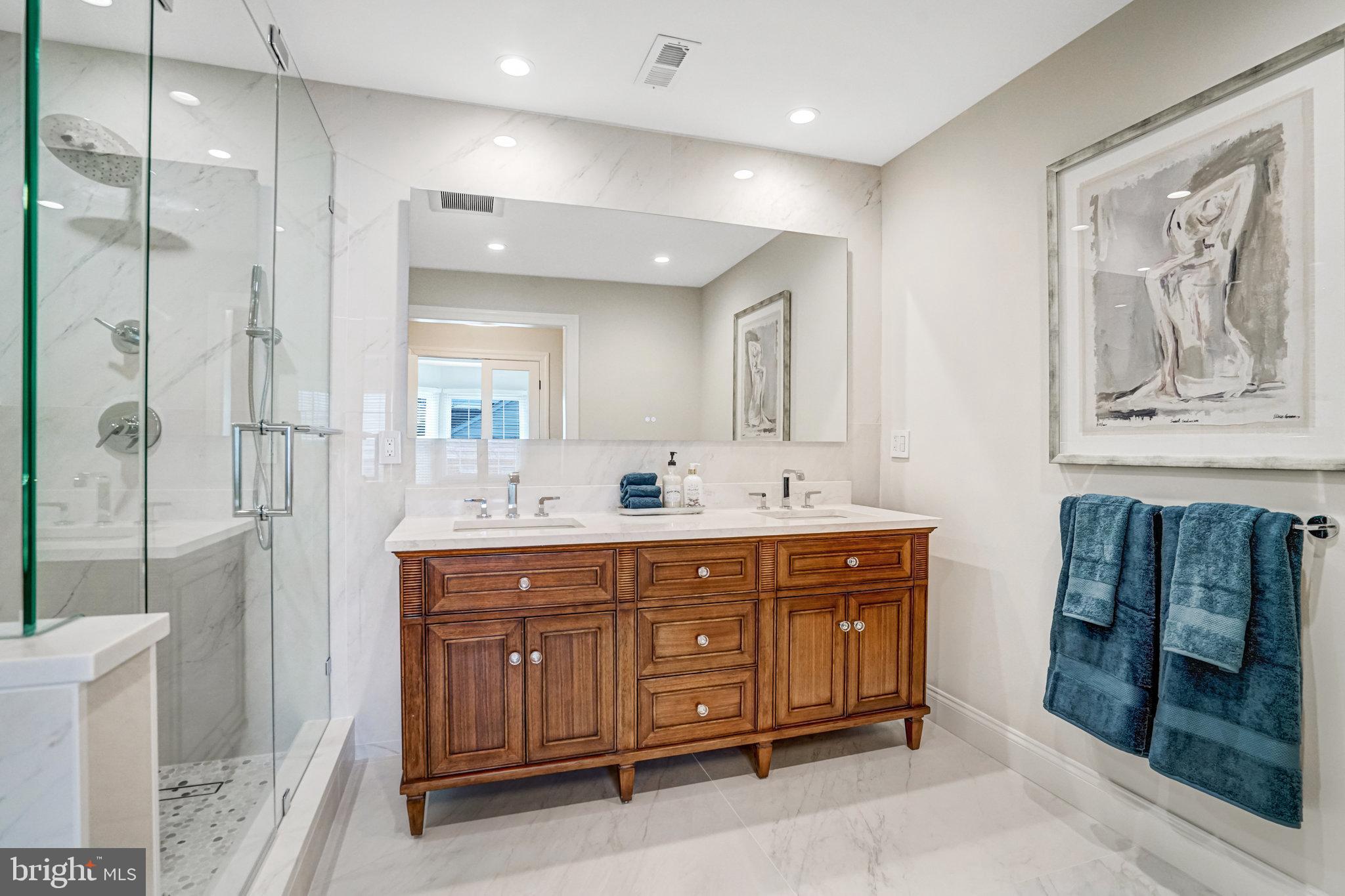 PALISADES PARK - Residential