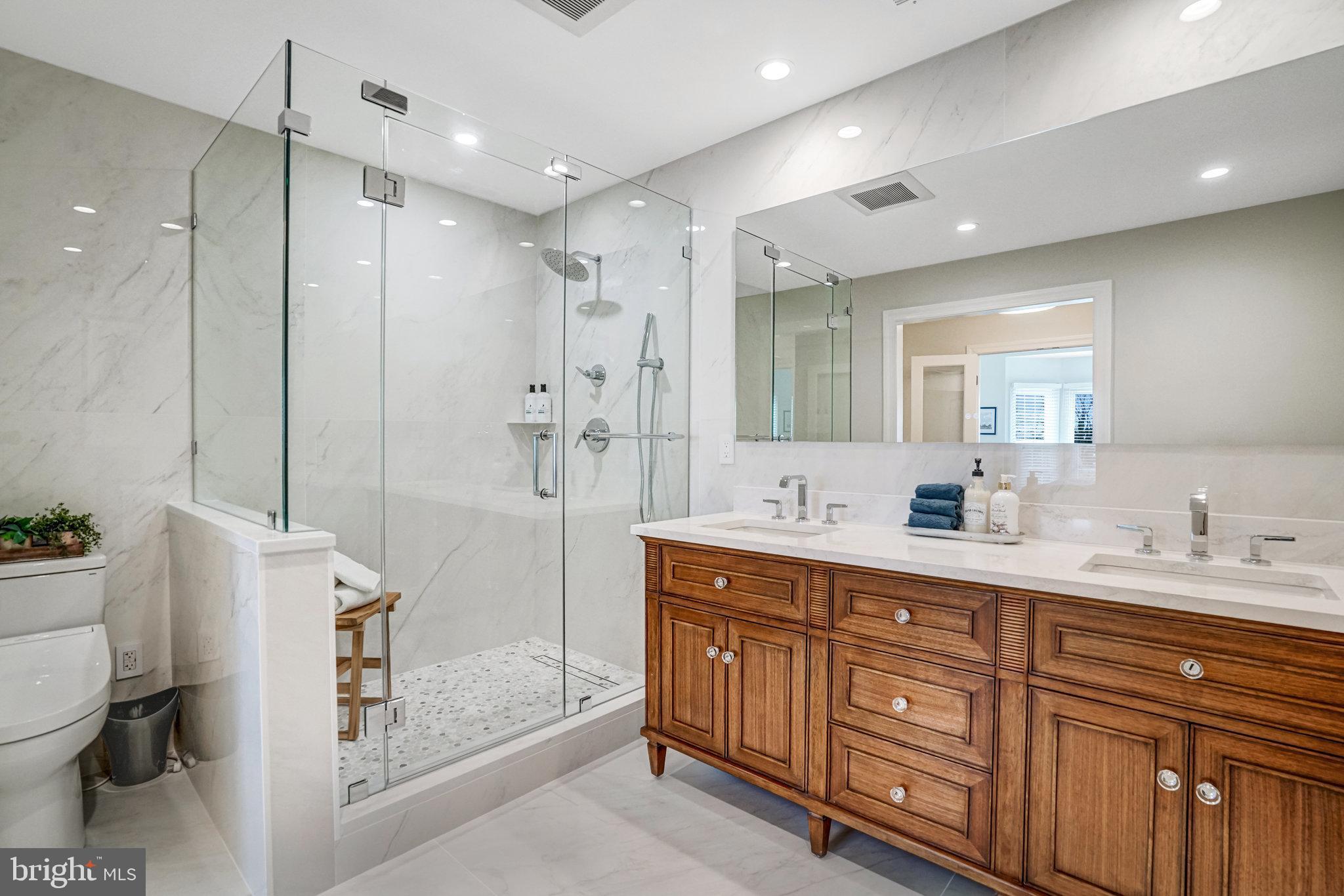 PALISADES PARK - Residential