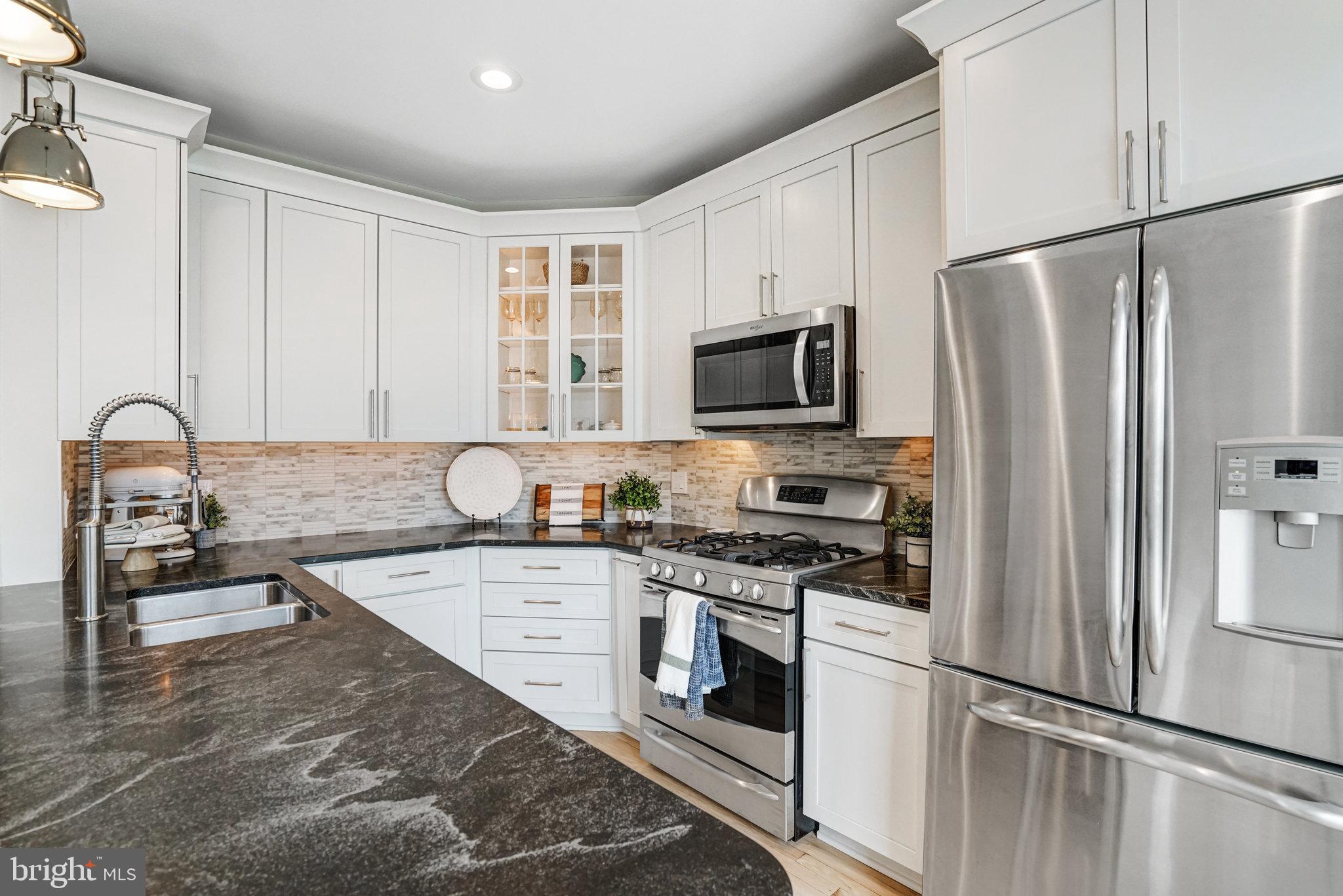 PALISADES PARK - Residential