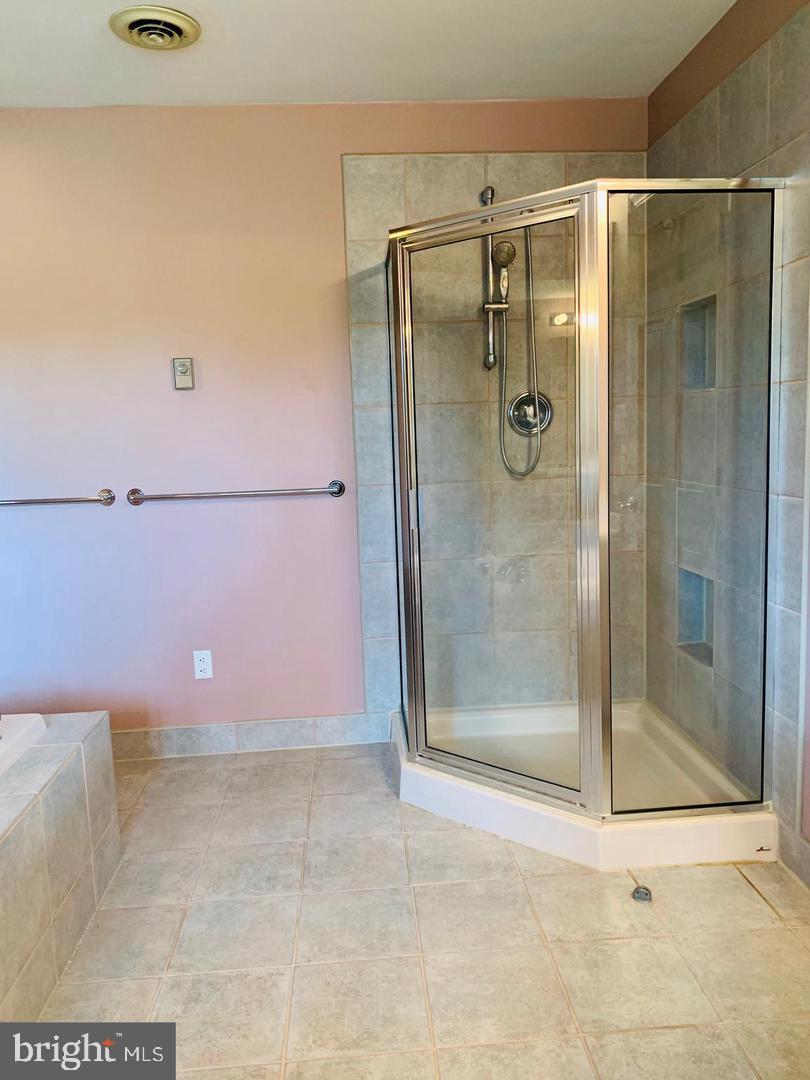 ALLENFORD - Residential Lease