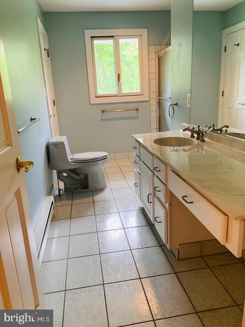 ALLENFORD - Residential Lease