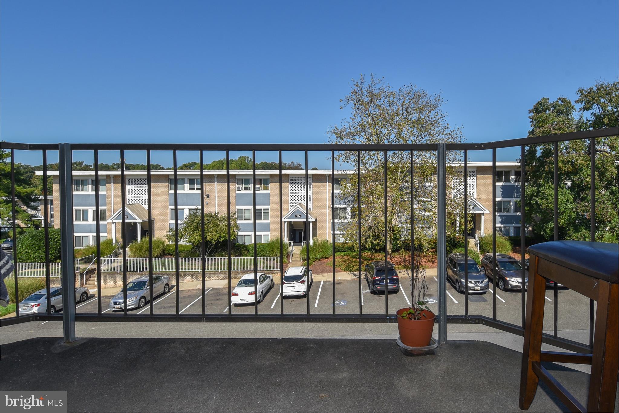 HUNTING RIDGE CONDOMINIUM - Residential Lease