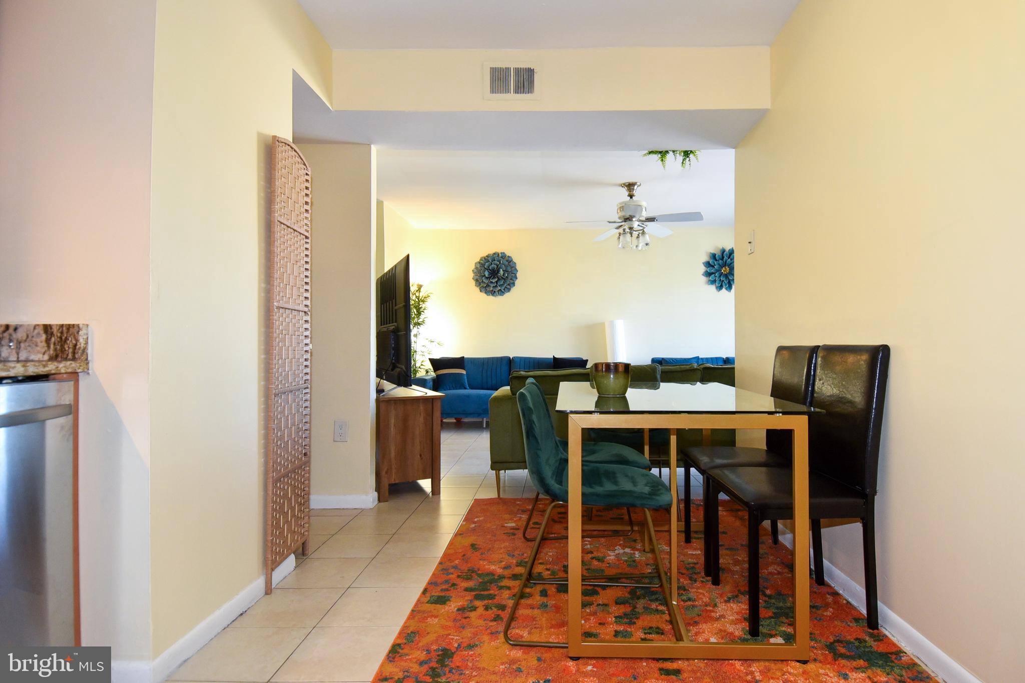 HUNTING RIDGE CONDOMINIUM - Residential Lease