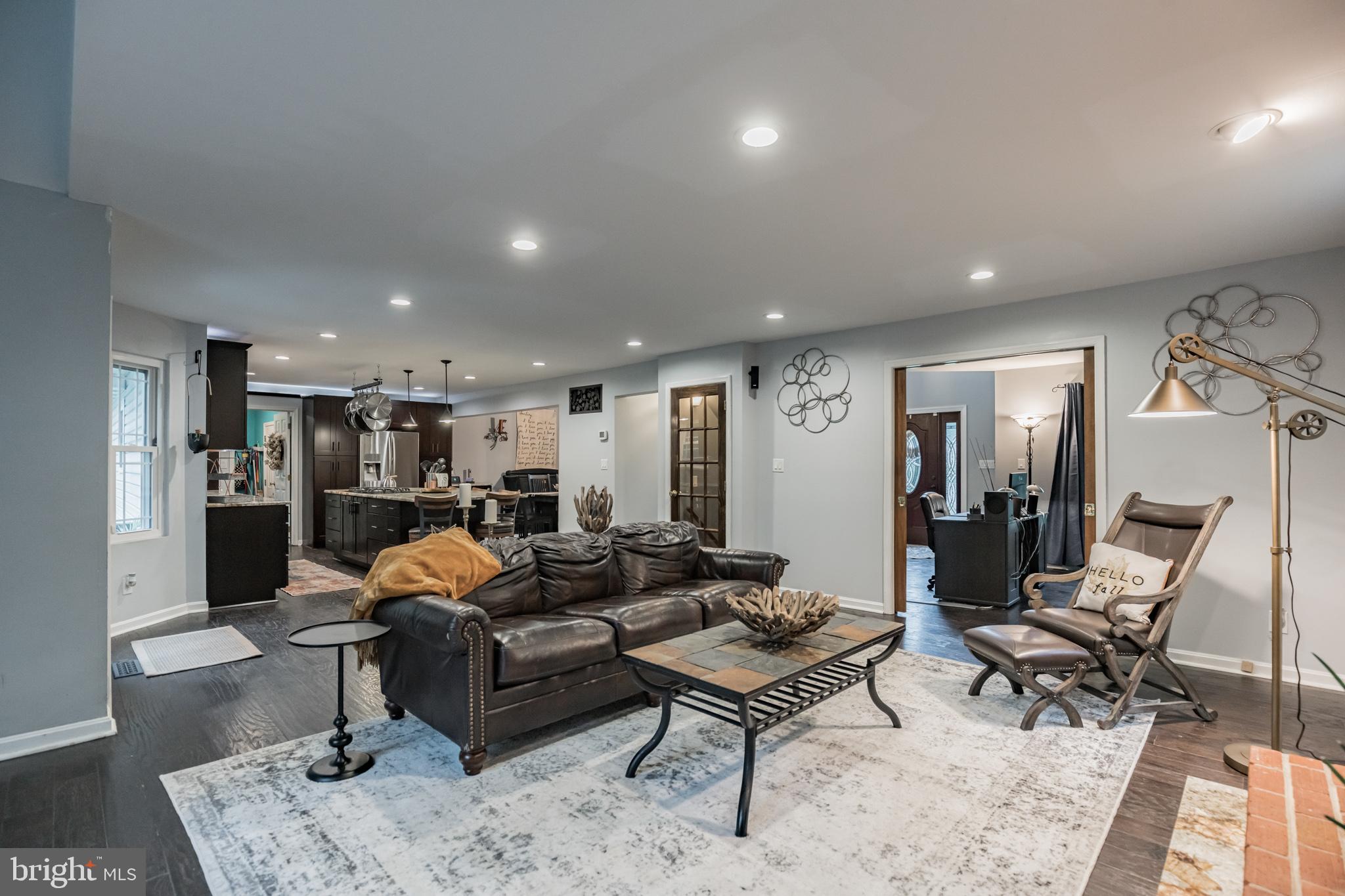 HOME PLACE - Residential