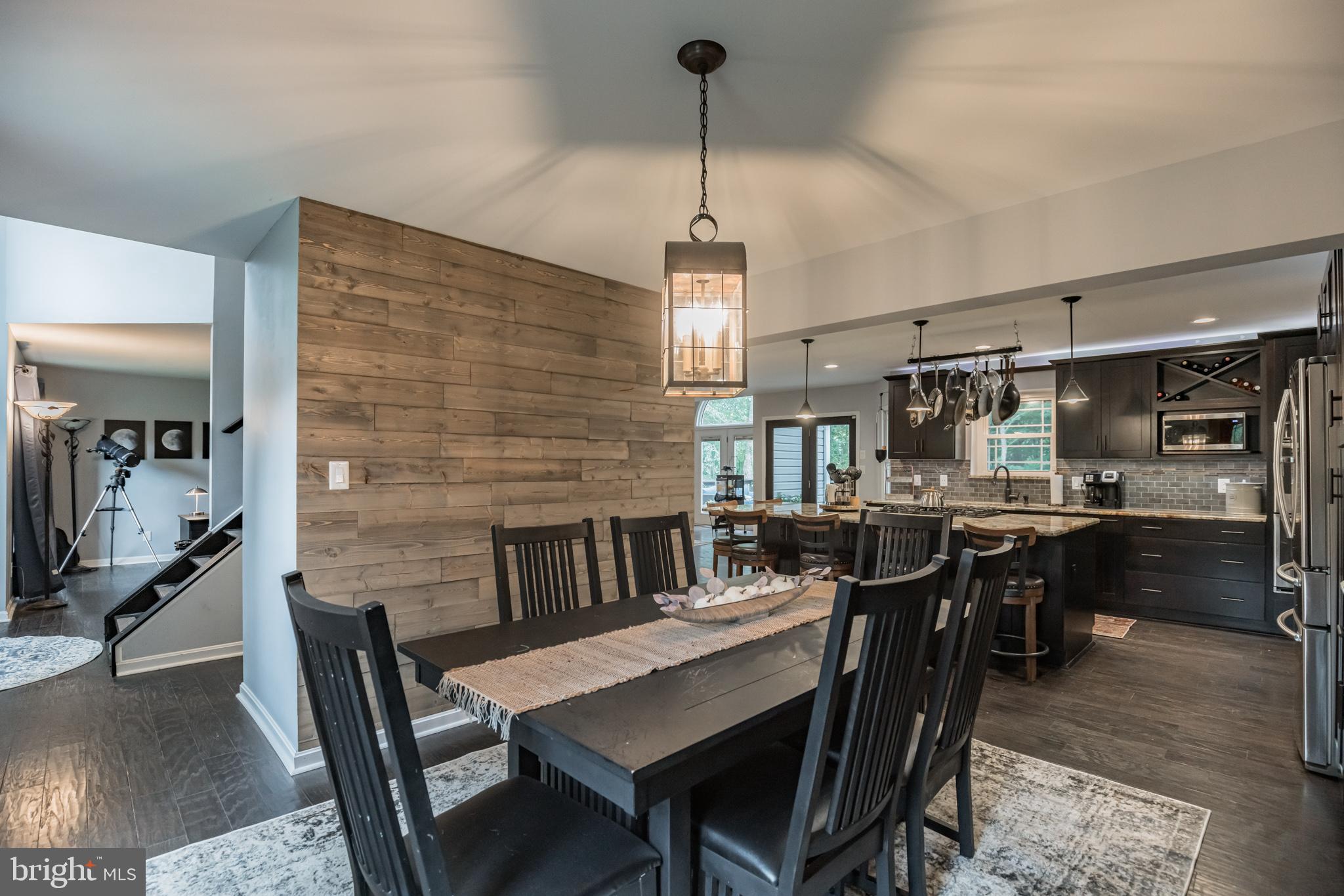 HOME PLACE - Residential