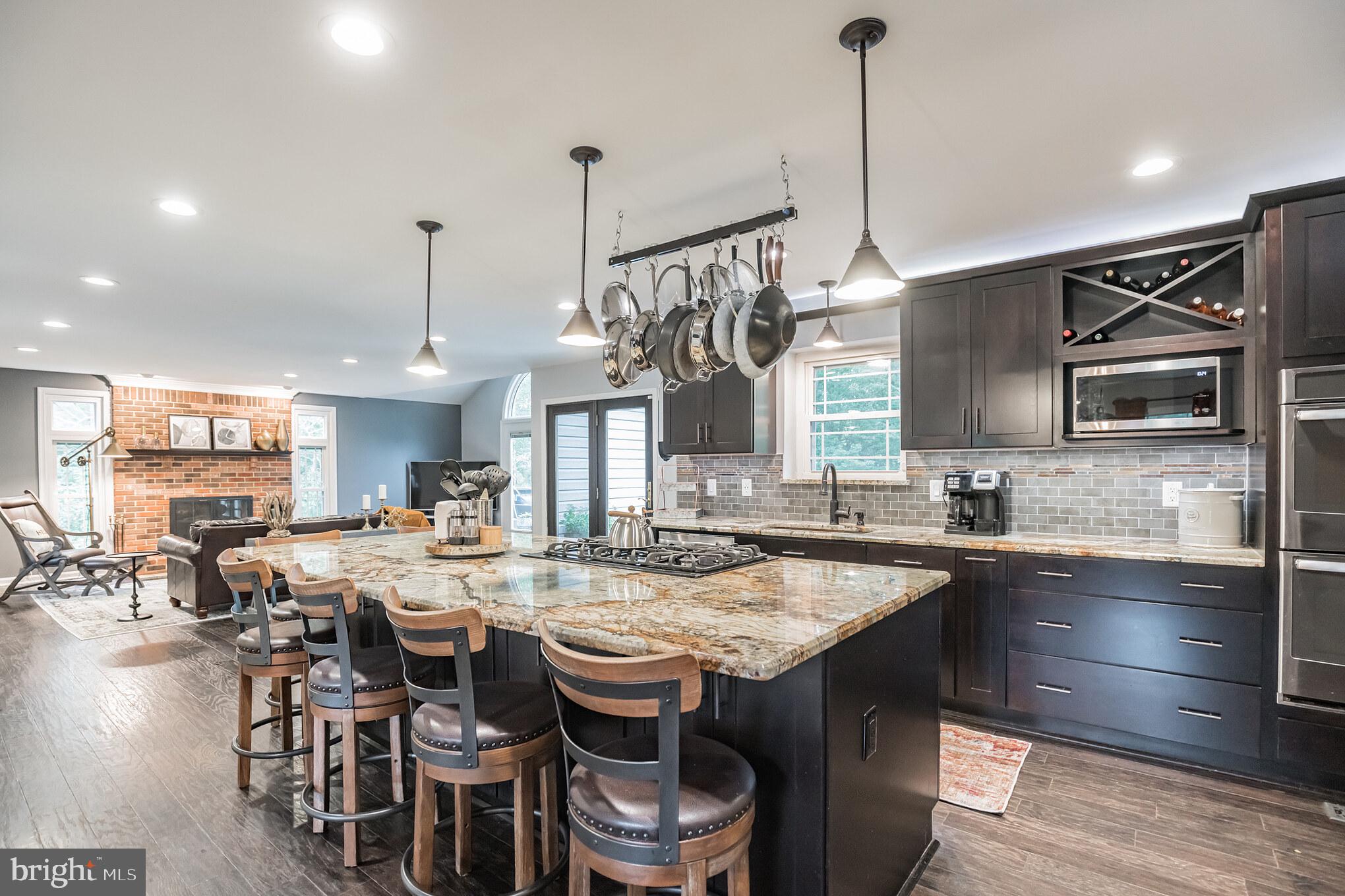 HOME PLACE - Residential