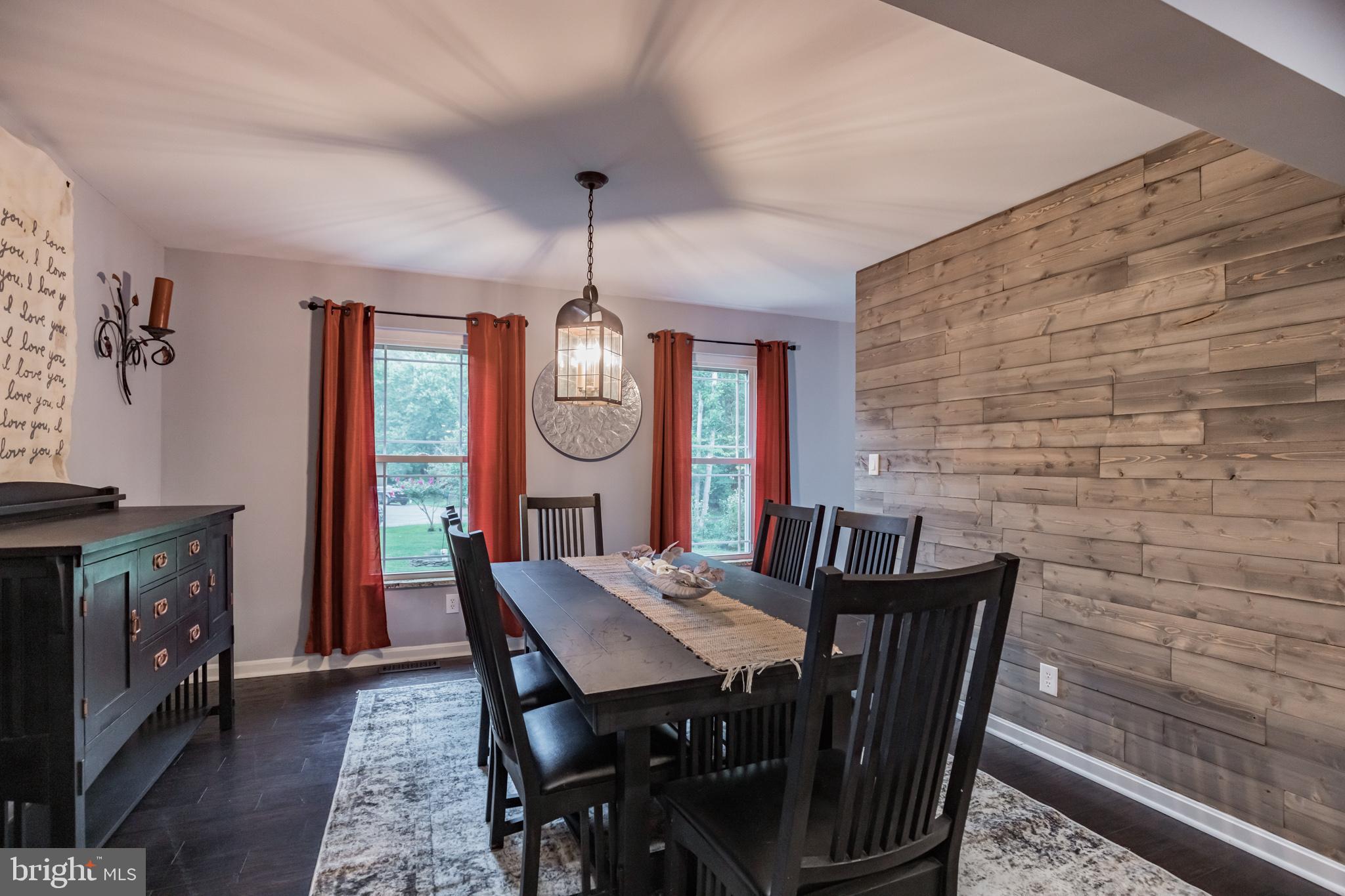 HOME PLACE - Residential